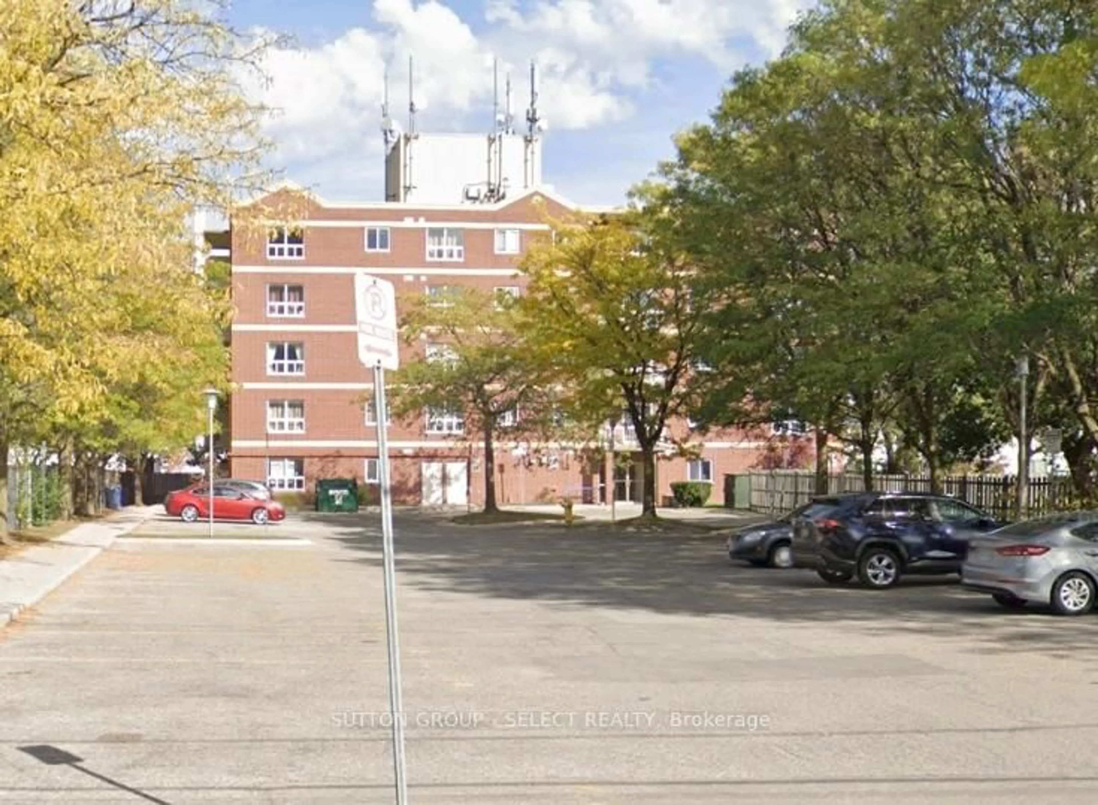 Parking for 626 First St #505, London East Ontario N5V 2A2