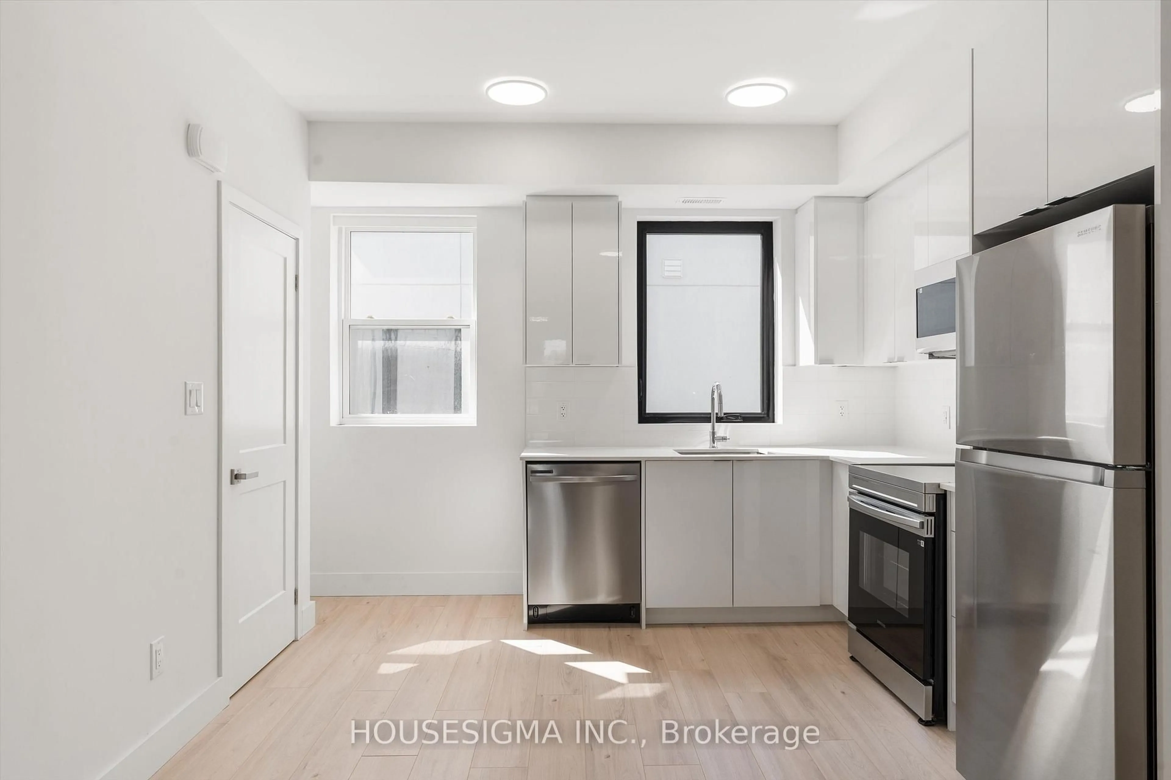 Unknown for 7277 Wilson Cres #302, Niagara Falls Ontario L2G 4R8