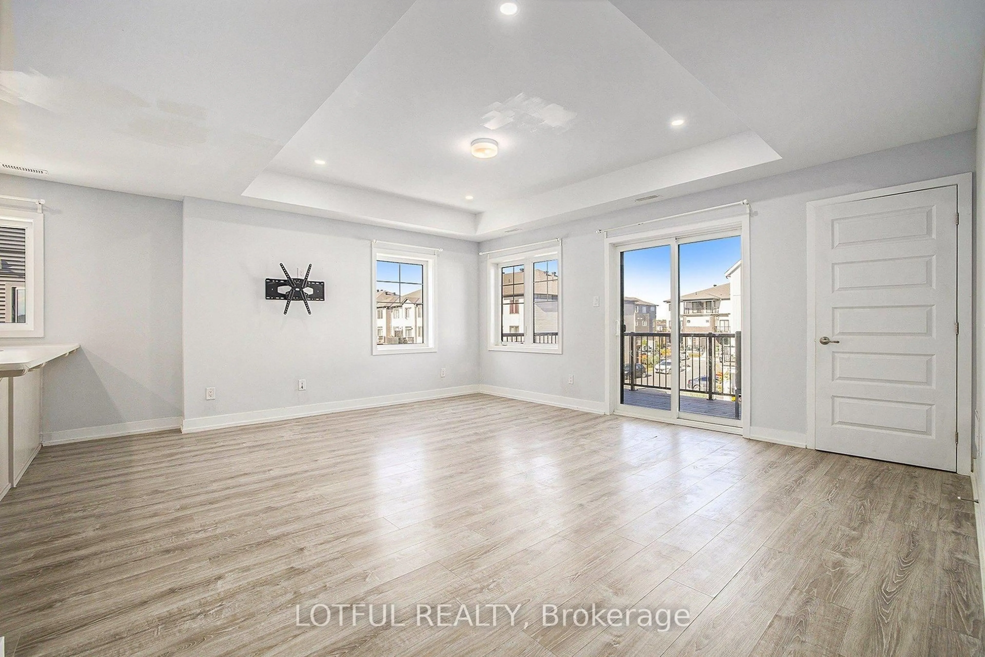 A pic of a room for 288 Anyolite Private #103, Ottawa Ontario K2J 7J3