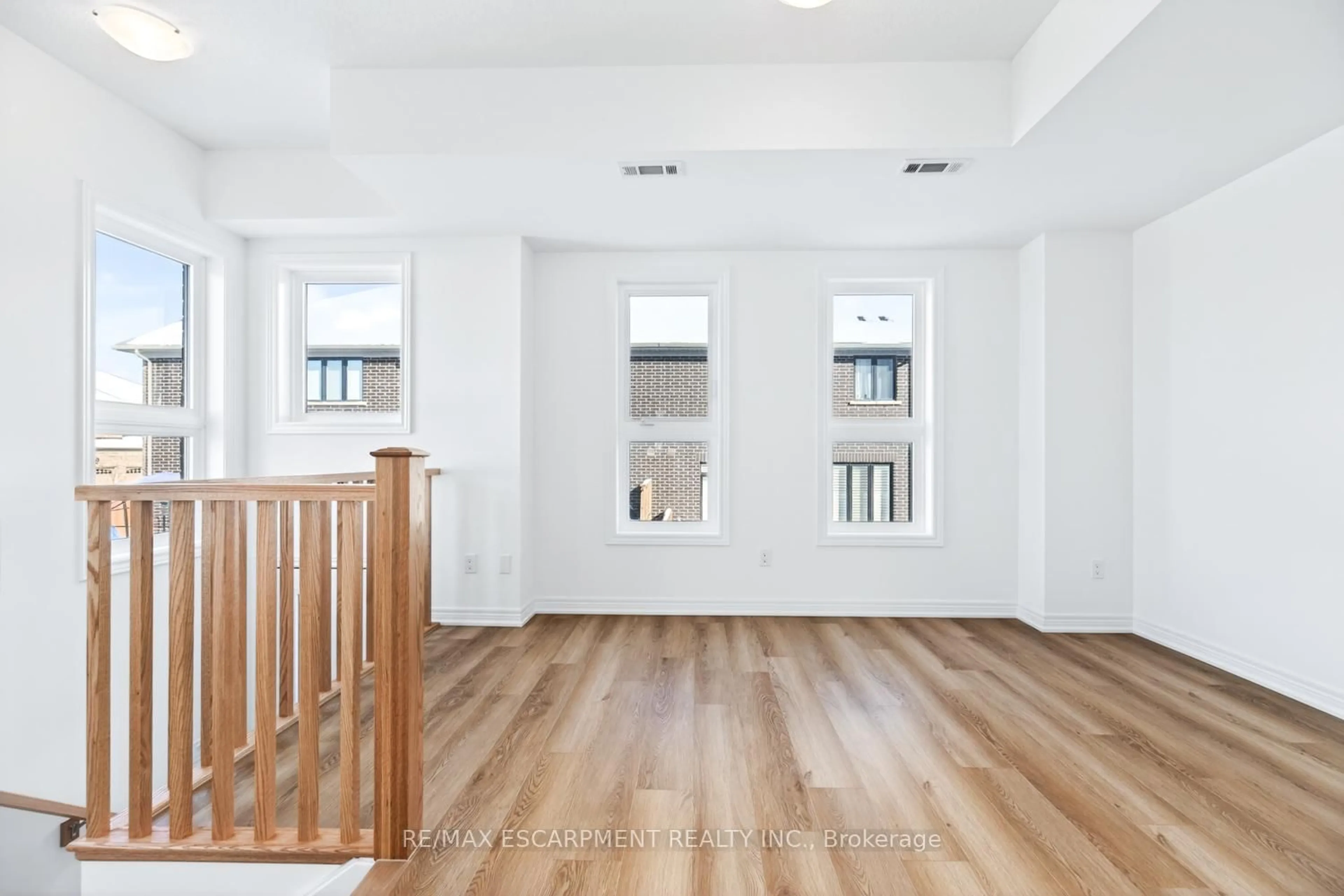 Unknown for 70 Kenesky Dr #1, Hamilton Ontario L8B 2A9