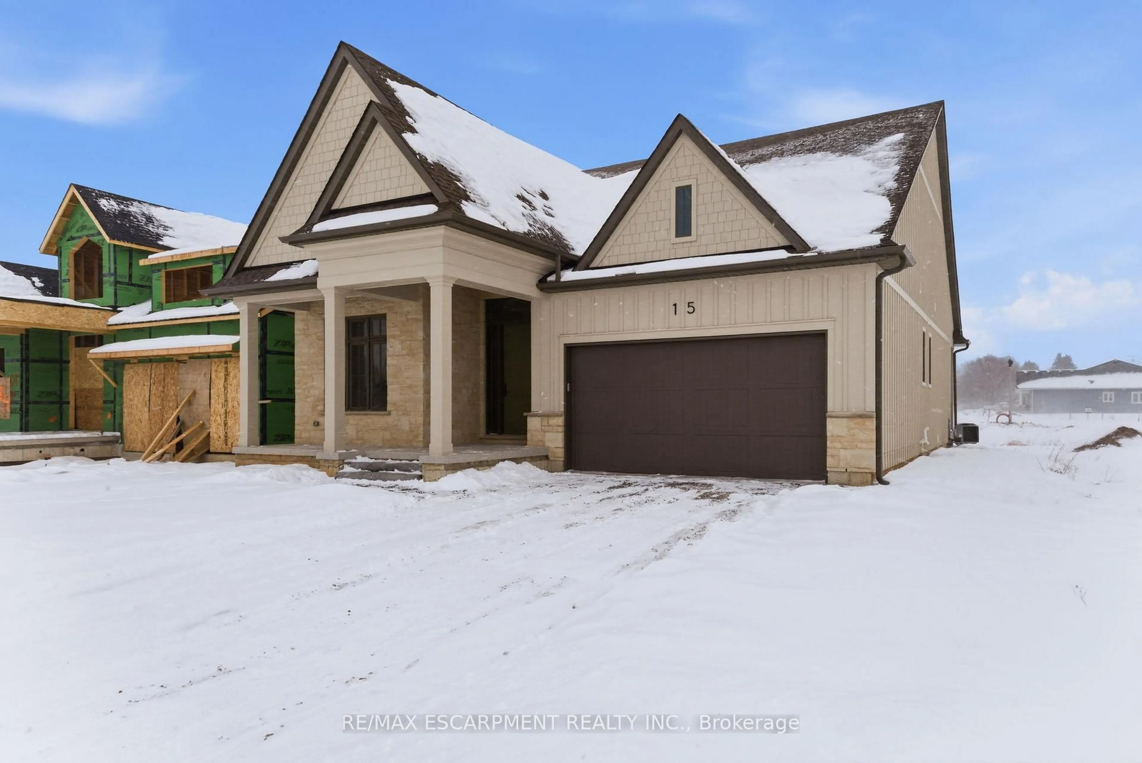 Unknown for 15 Oakley Dr, Niagara-on-the-Lake Ontario L0S 1J0