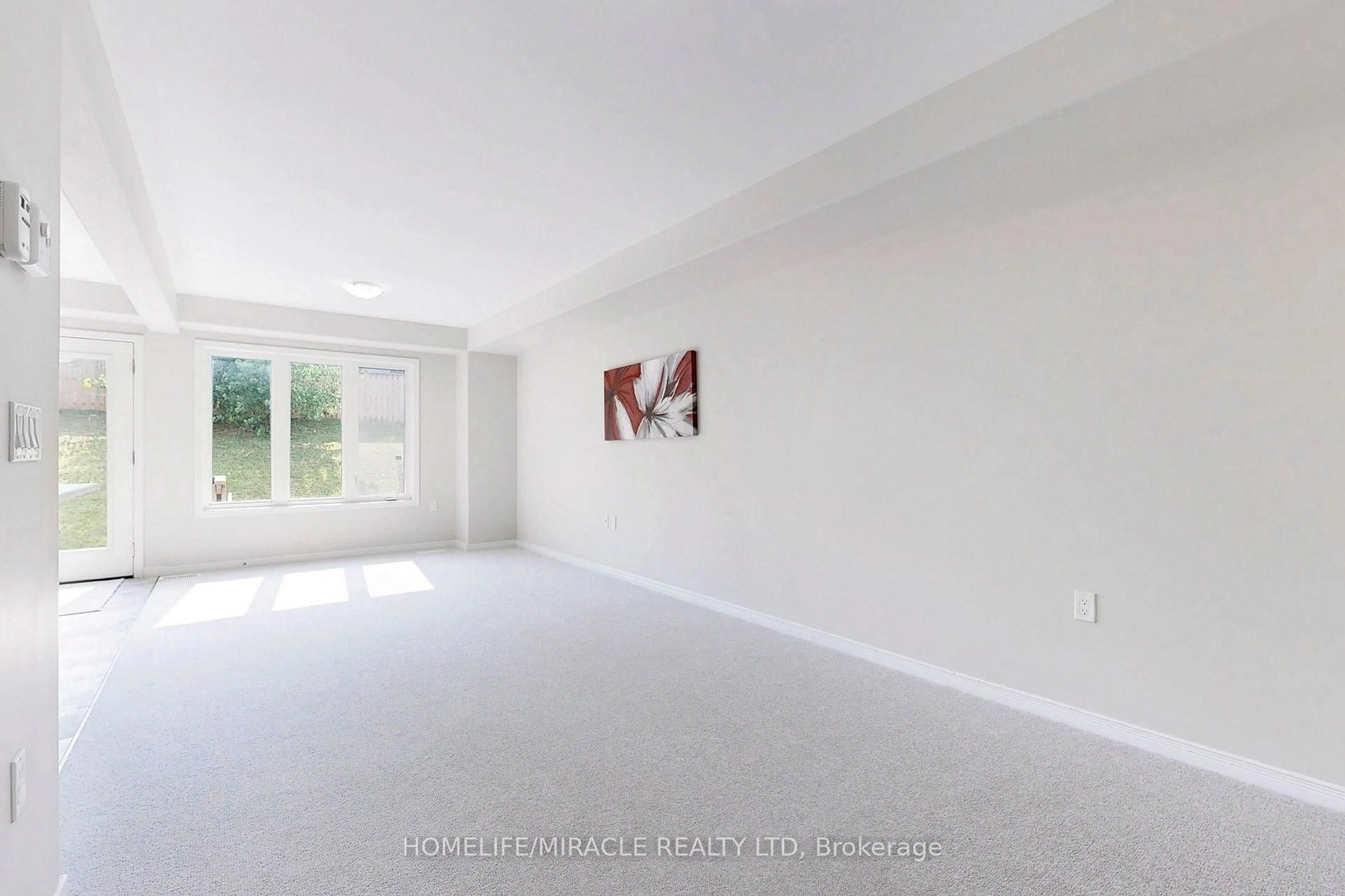 A pic of a room for 1611 Hetherington Dr, Peterborough Ontario K9L 0G6