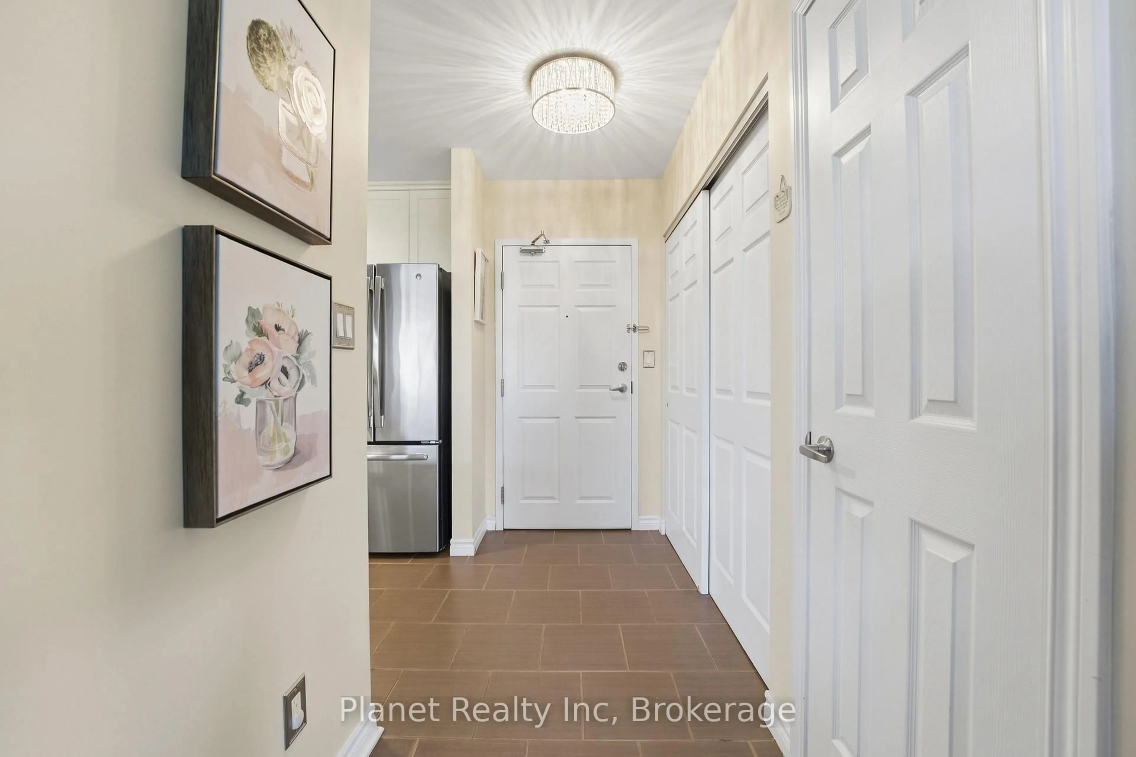 Indoor entryway for 2 Colonial Dr #204, Guelph Ontario N1L 0K8