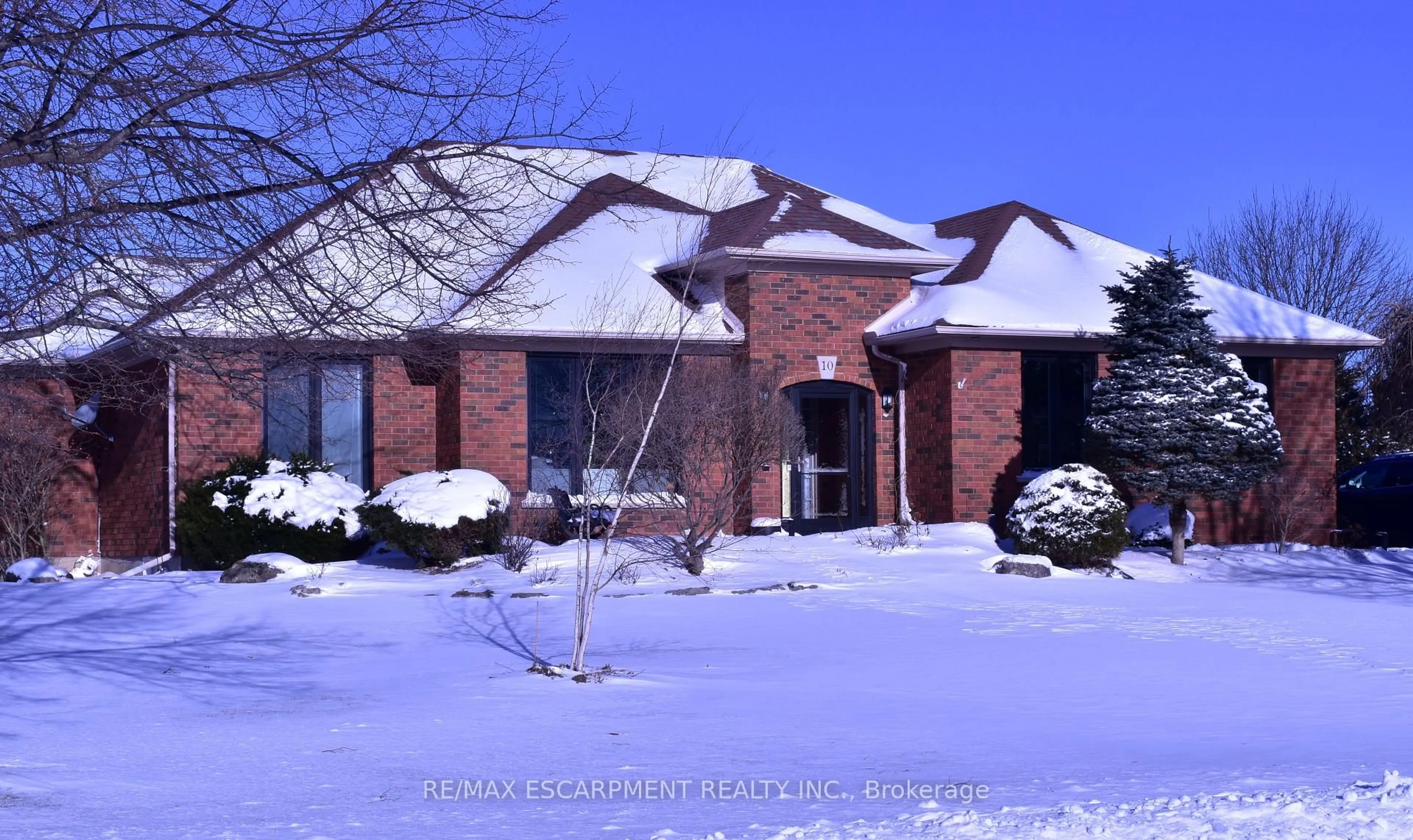 Home with brick exterior material, street for 10 Featherstone Ave, Haldimand Ontario N0A 1P0