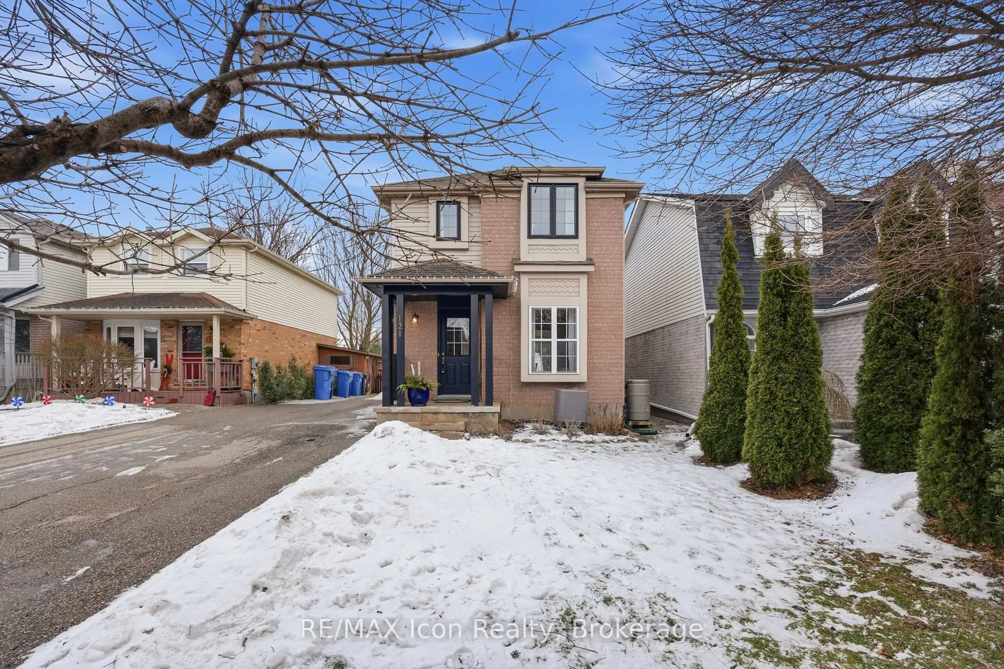 Unknown for 121 Moss Pl, Guelph Ontario N1G 4V4