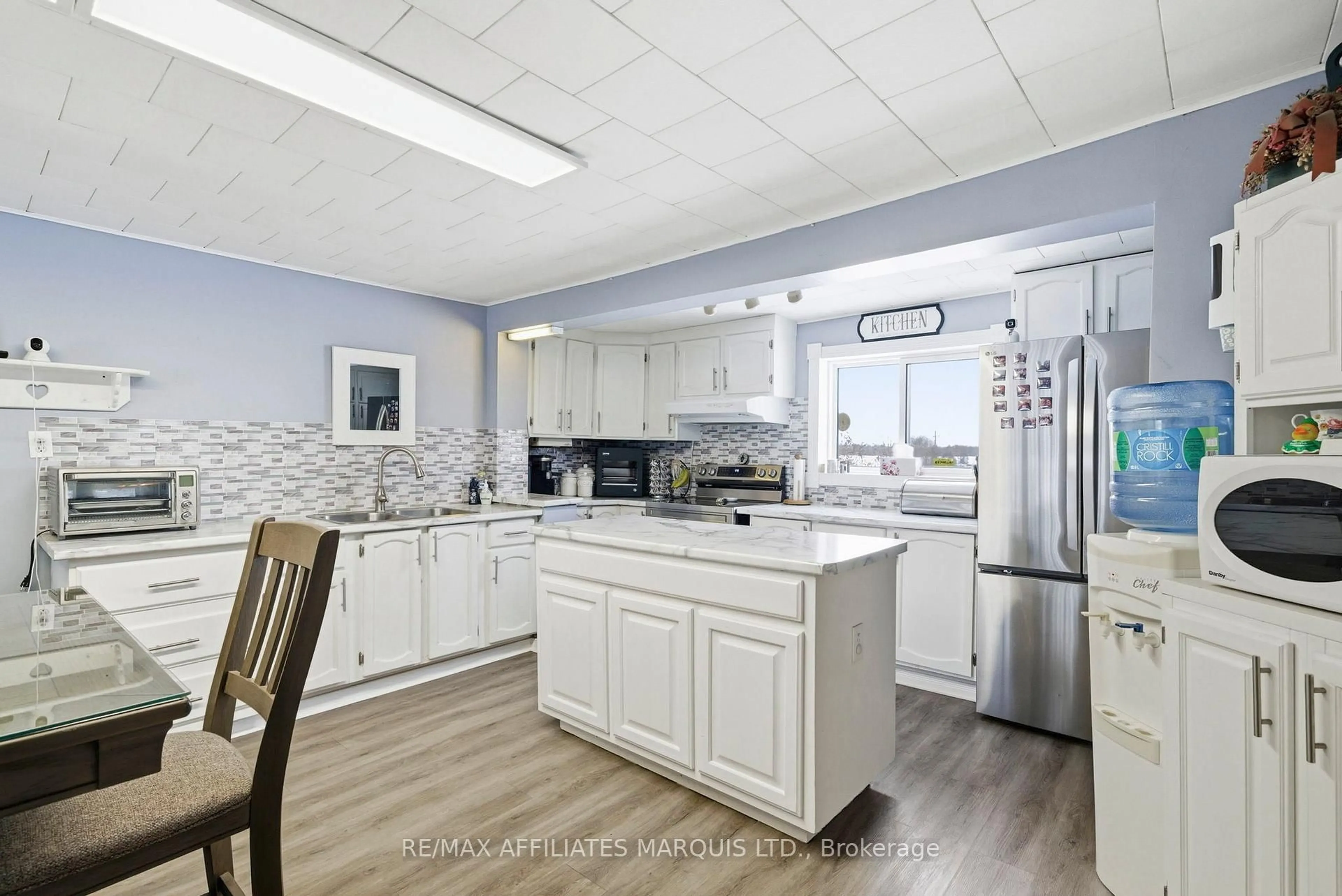 Open concept kitchen, ceramic/tile floor for 3198 Hwy 138 Highway, North Stormont Ontario K0C 1C0