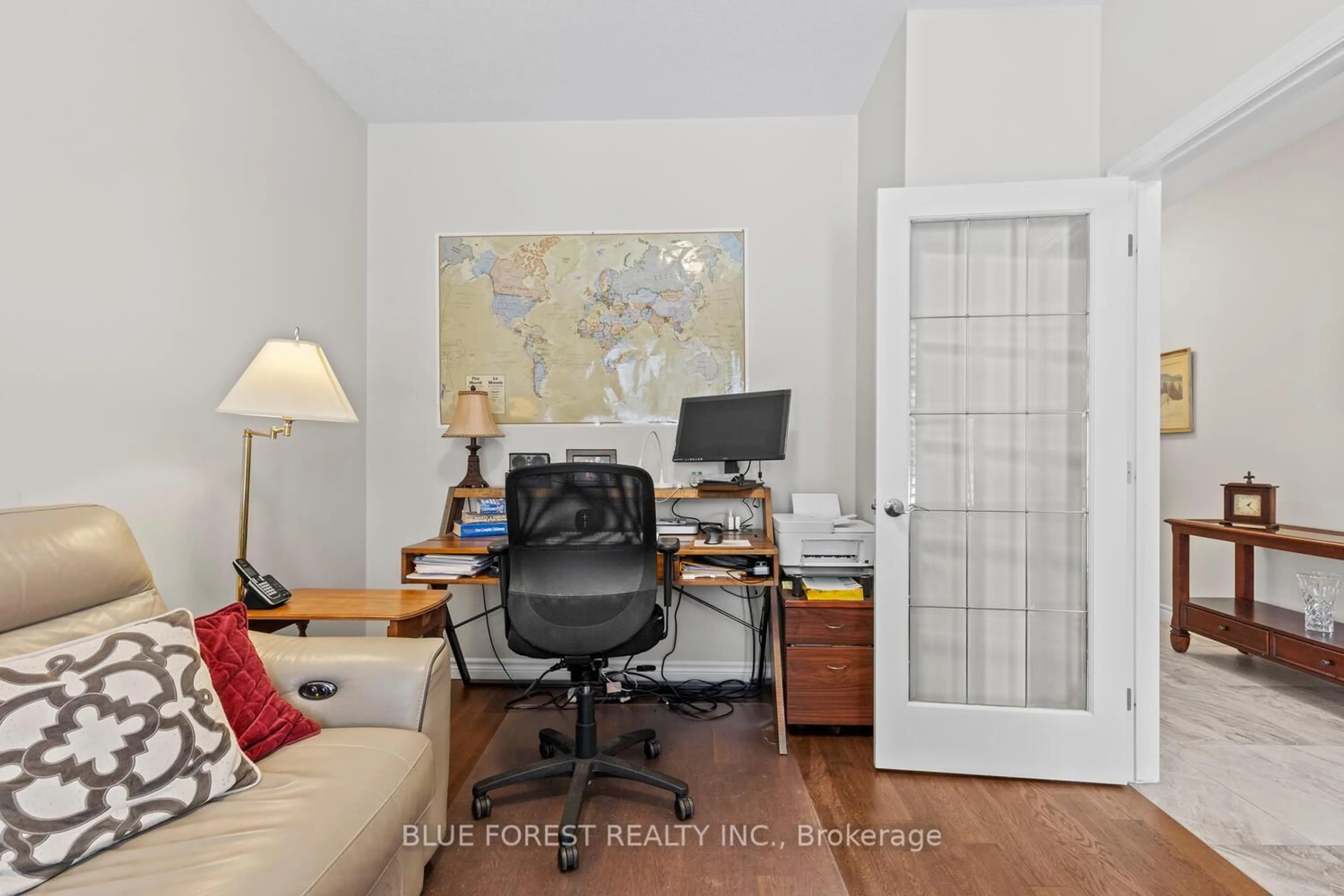 A pic of a room for 2250 Buroak Dr #111, London North Ontario N6G 0N7