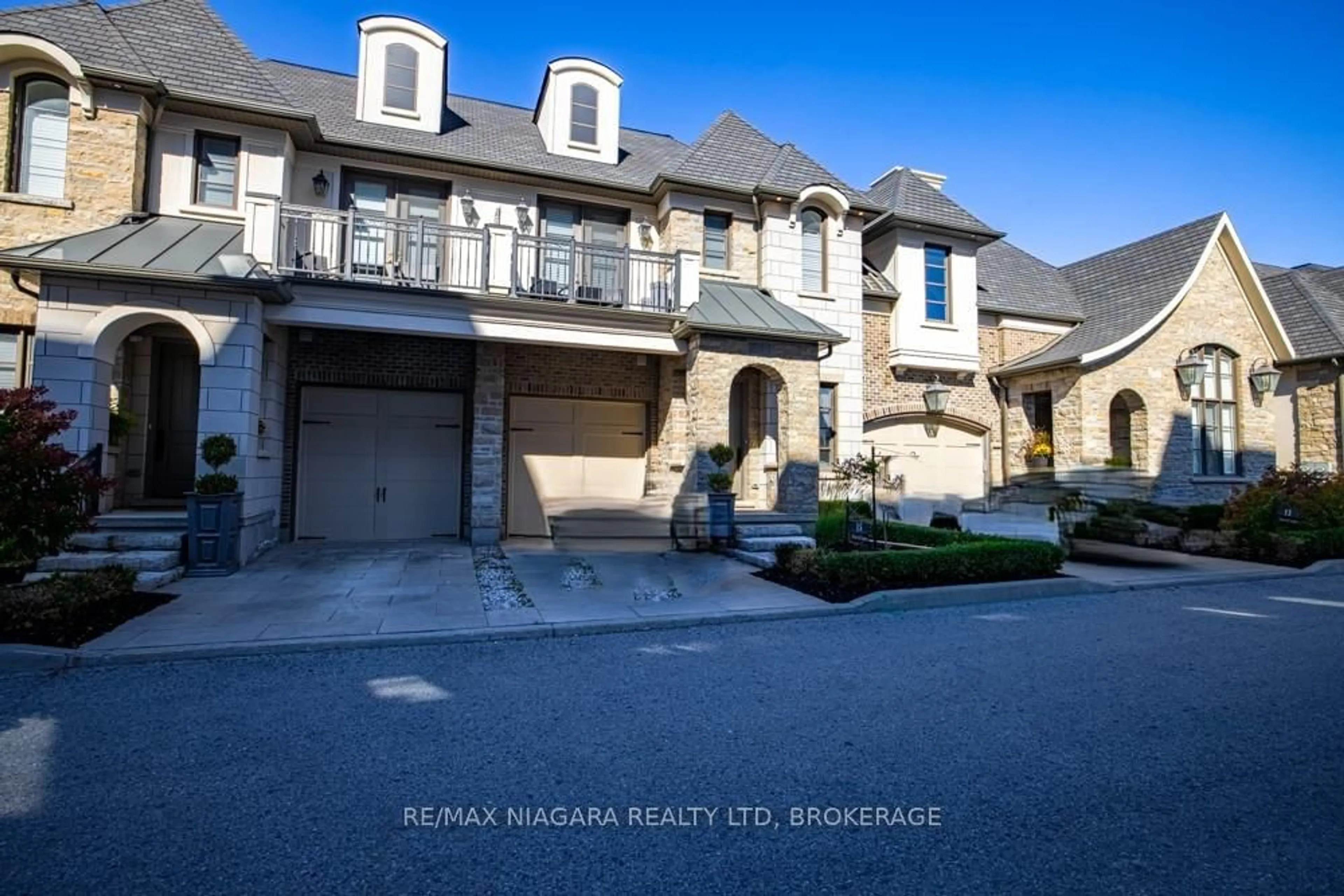 Unknown for 15 Arbourvale Common Rd #7, St. Catharines Ontario L2T 3B7