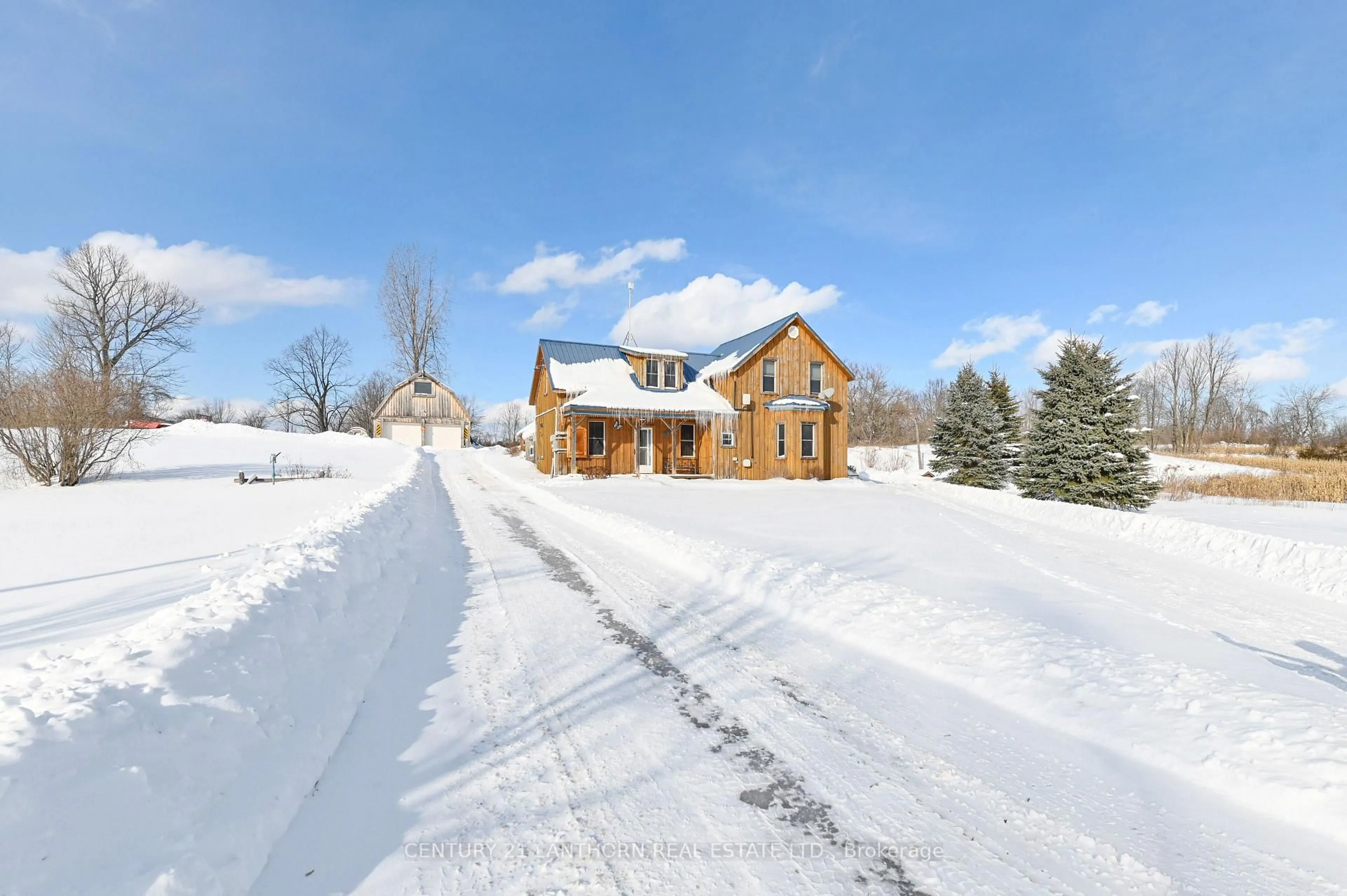 A pic from outside/outdoor area/front of a property/back of a property/a pic from drone, street for 521 Fuller Rd, Thomasburg Ontario K0K 3H0