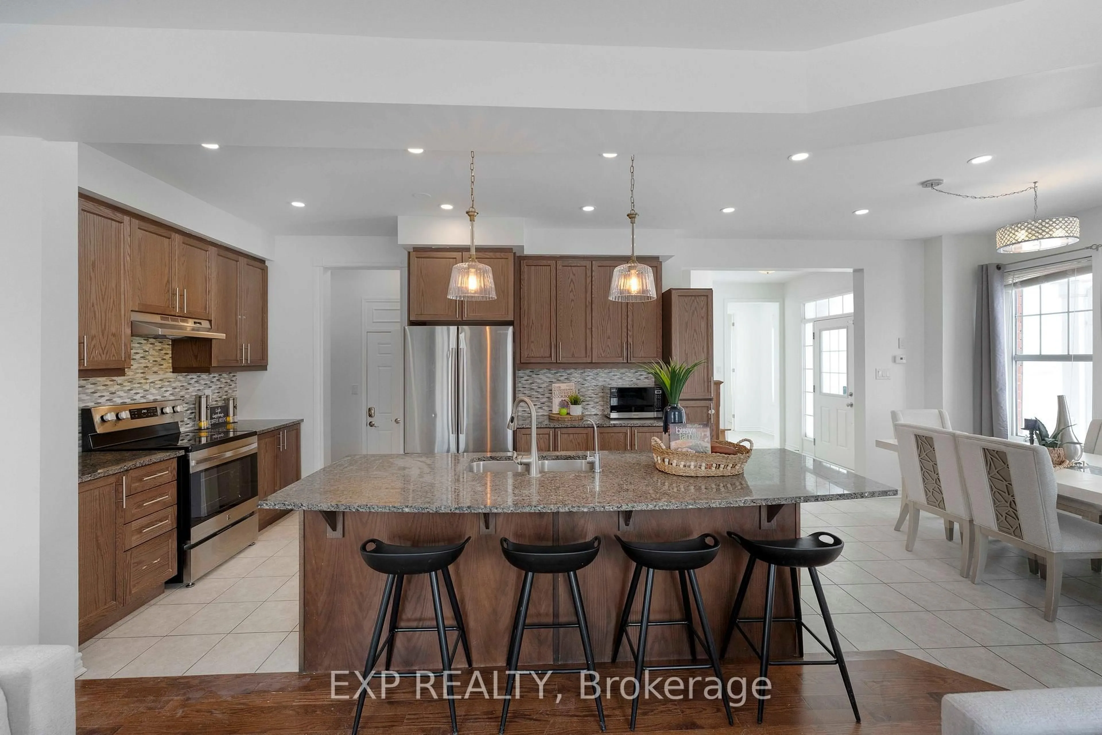 Open concept kitchen, ceramic/tile floor for 203 Grovehill Cres, Kitchener Ontario N2R 0K9