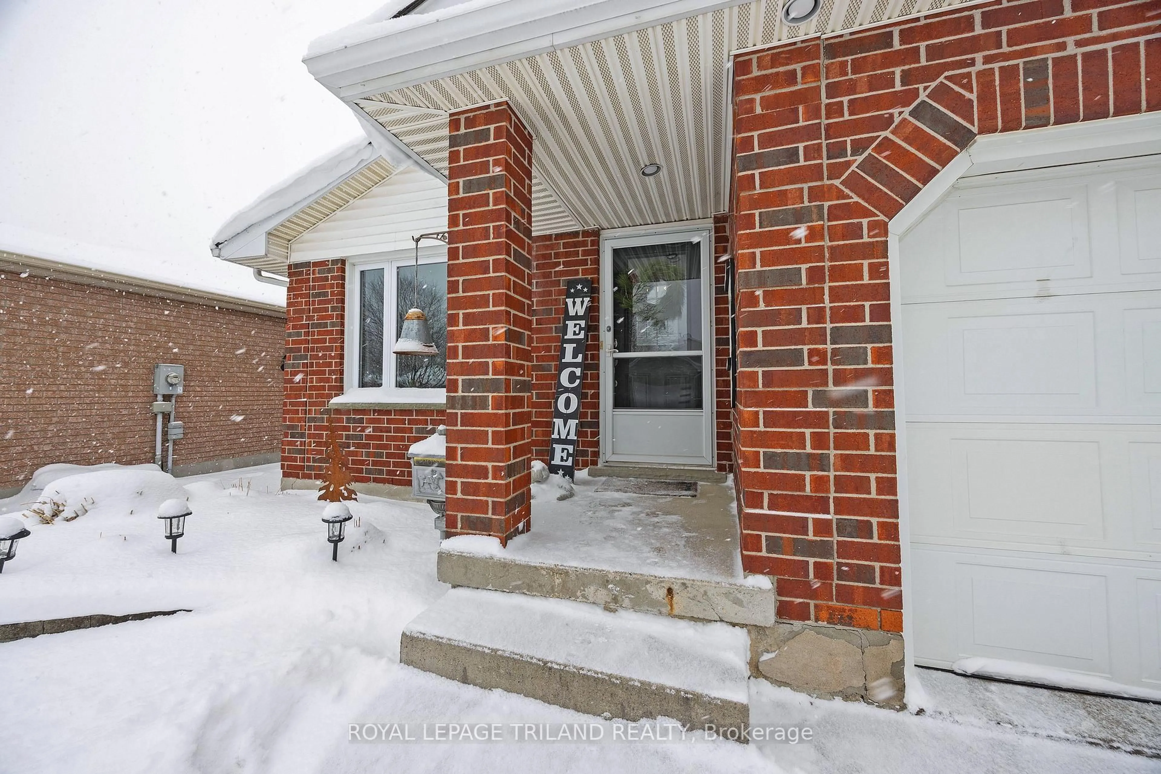 Home with brick exterior material, street for 252 Josselyn Dr, London South Ontario N6E 3S5