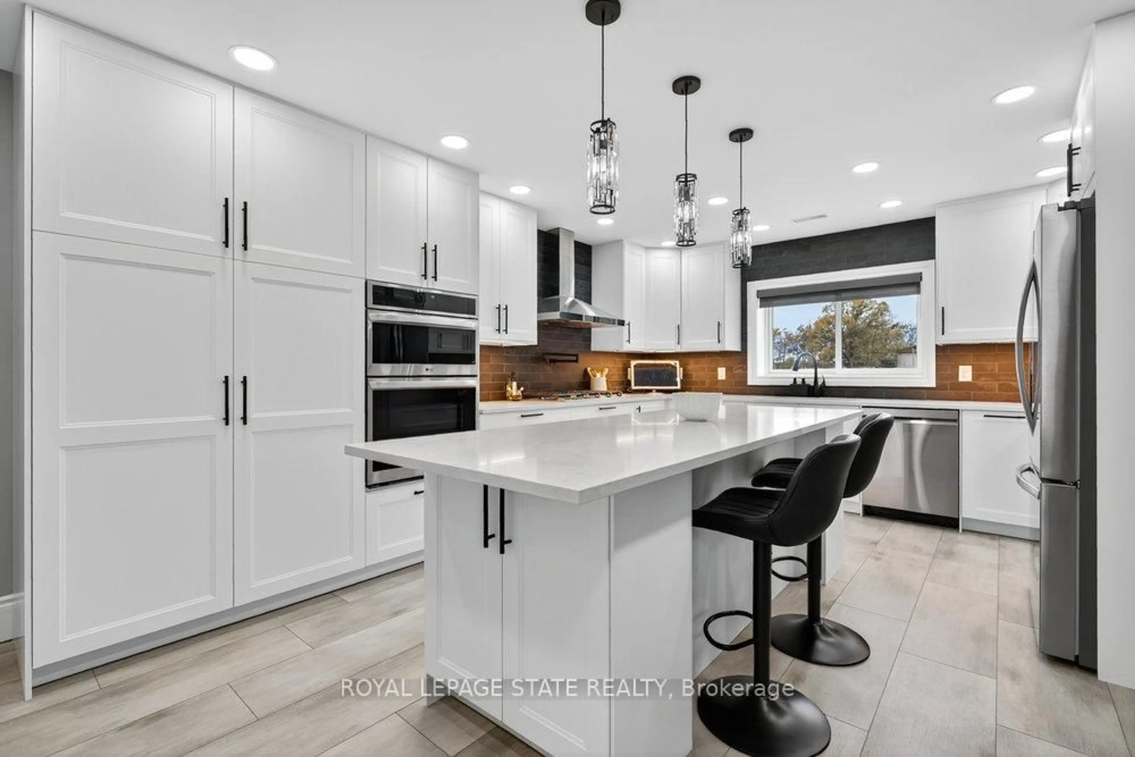 Contemporary kitchen, ceramic/tile floor for 74 Green Mountain Rd, Hamilton Ontario L8G 4N4