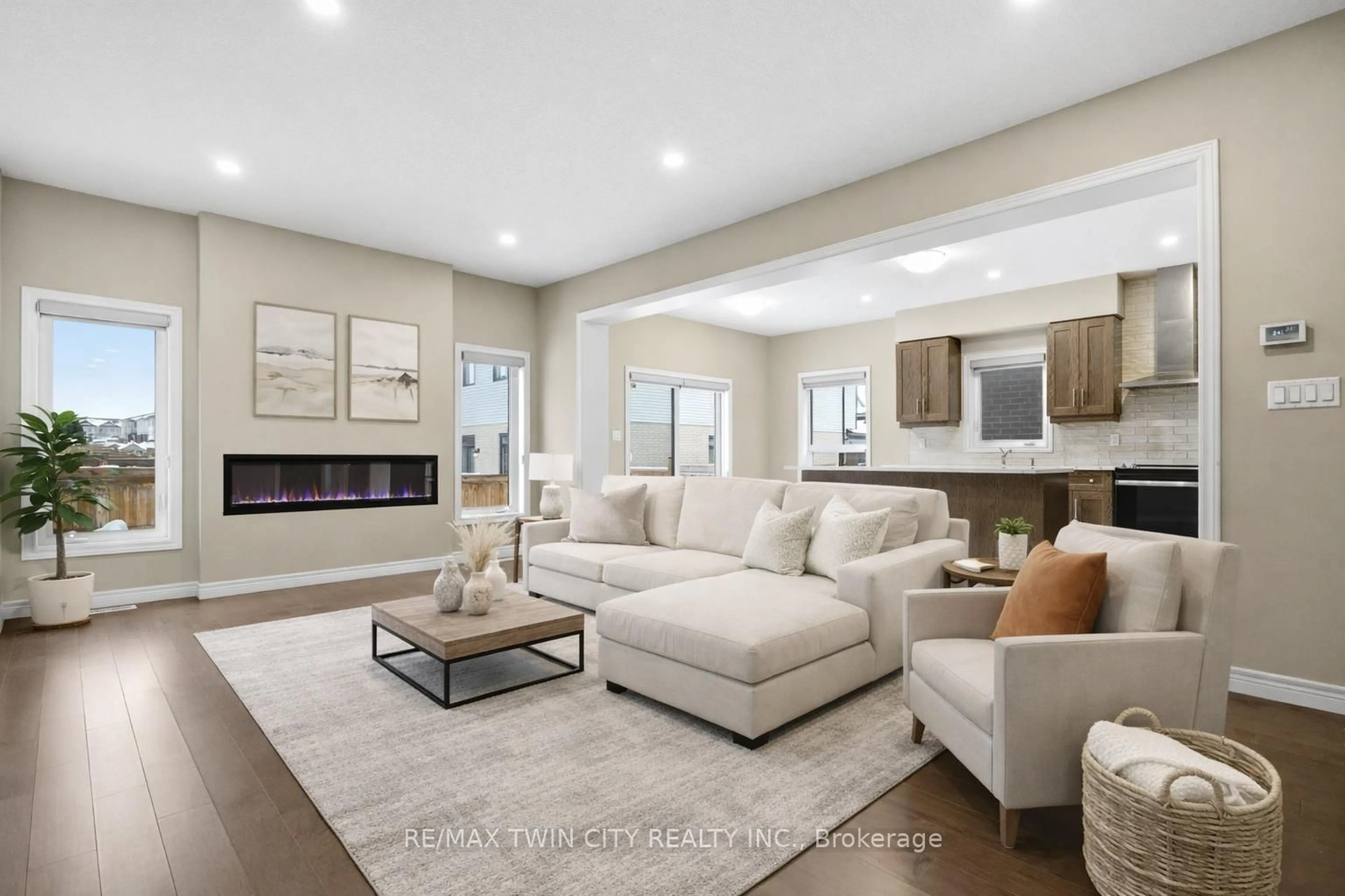 Living room with furniture, unknown for 126 Tartan Ave, Kitchener Ontario N2R 0N4