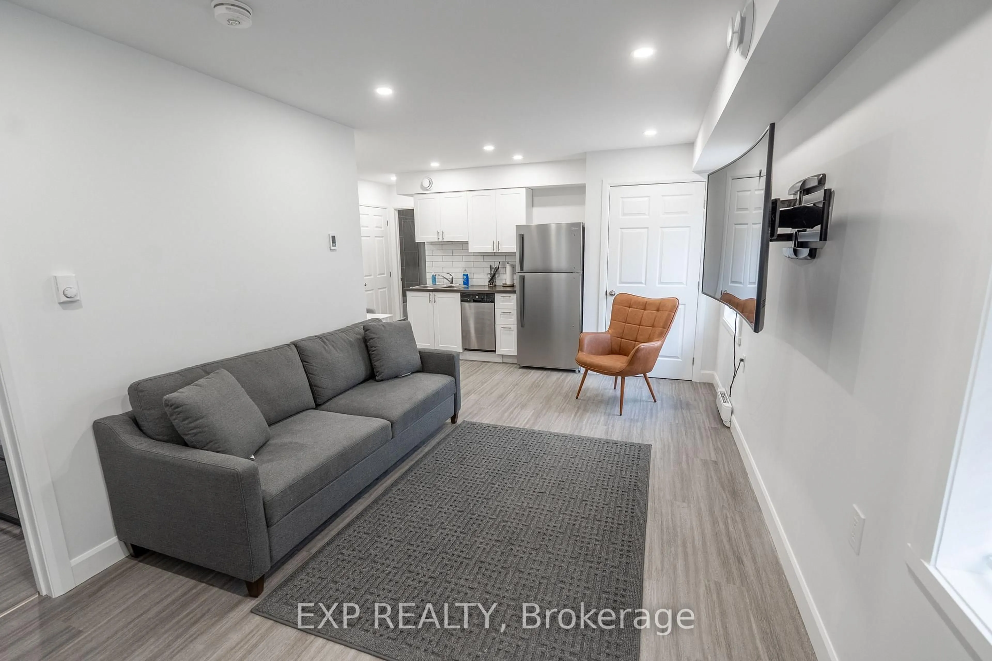 Unknown for 625 Montreal Rd, Cornwall Ontario K6H 1C3