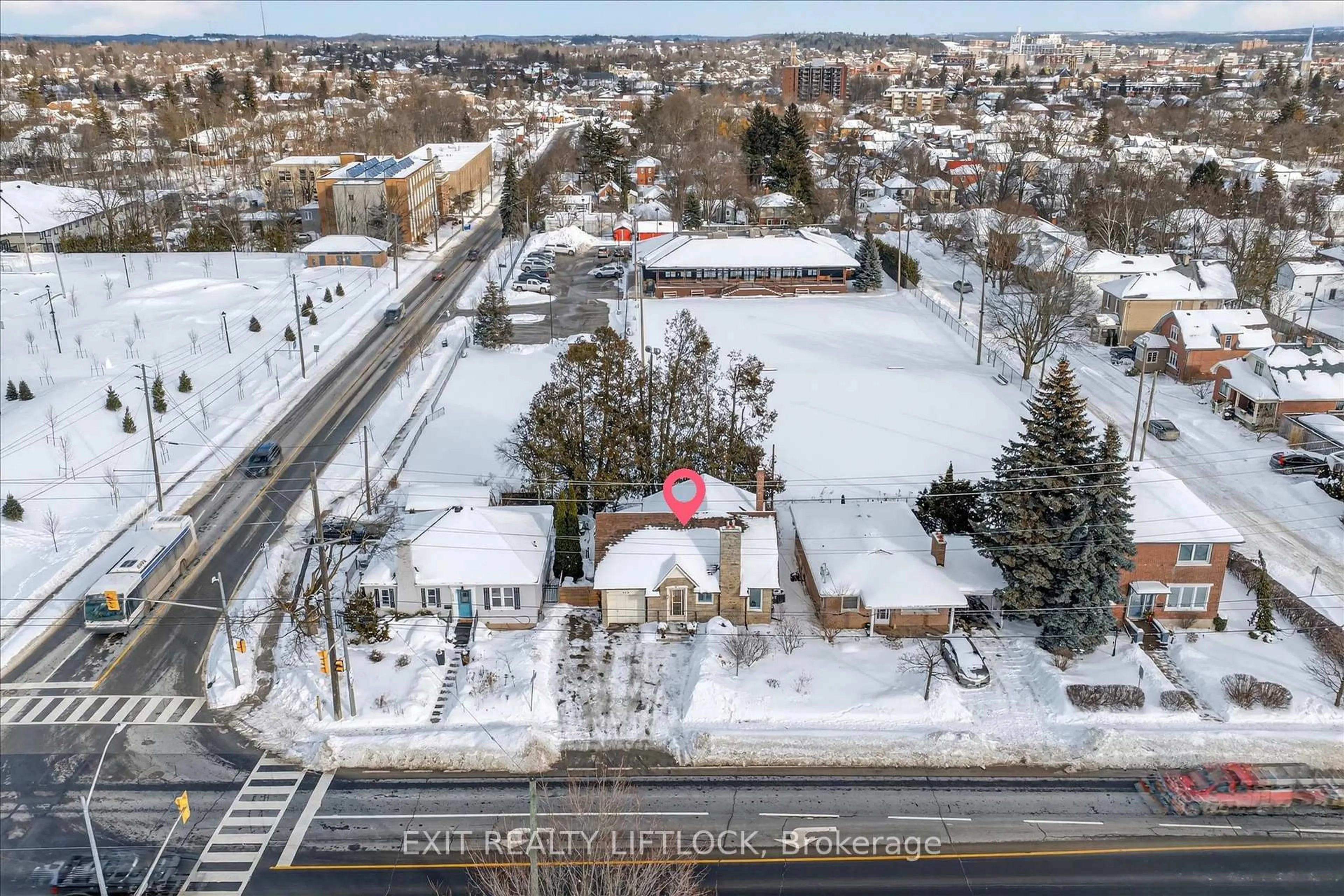 A pic from outside/outdoor area/front of a property/back of a property/a pic from drone, street for 1514 Monaghan Rd, Peterborough Ontario K9J 5N4