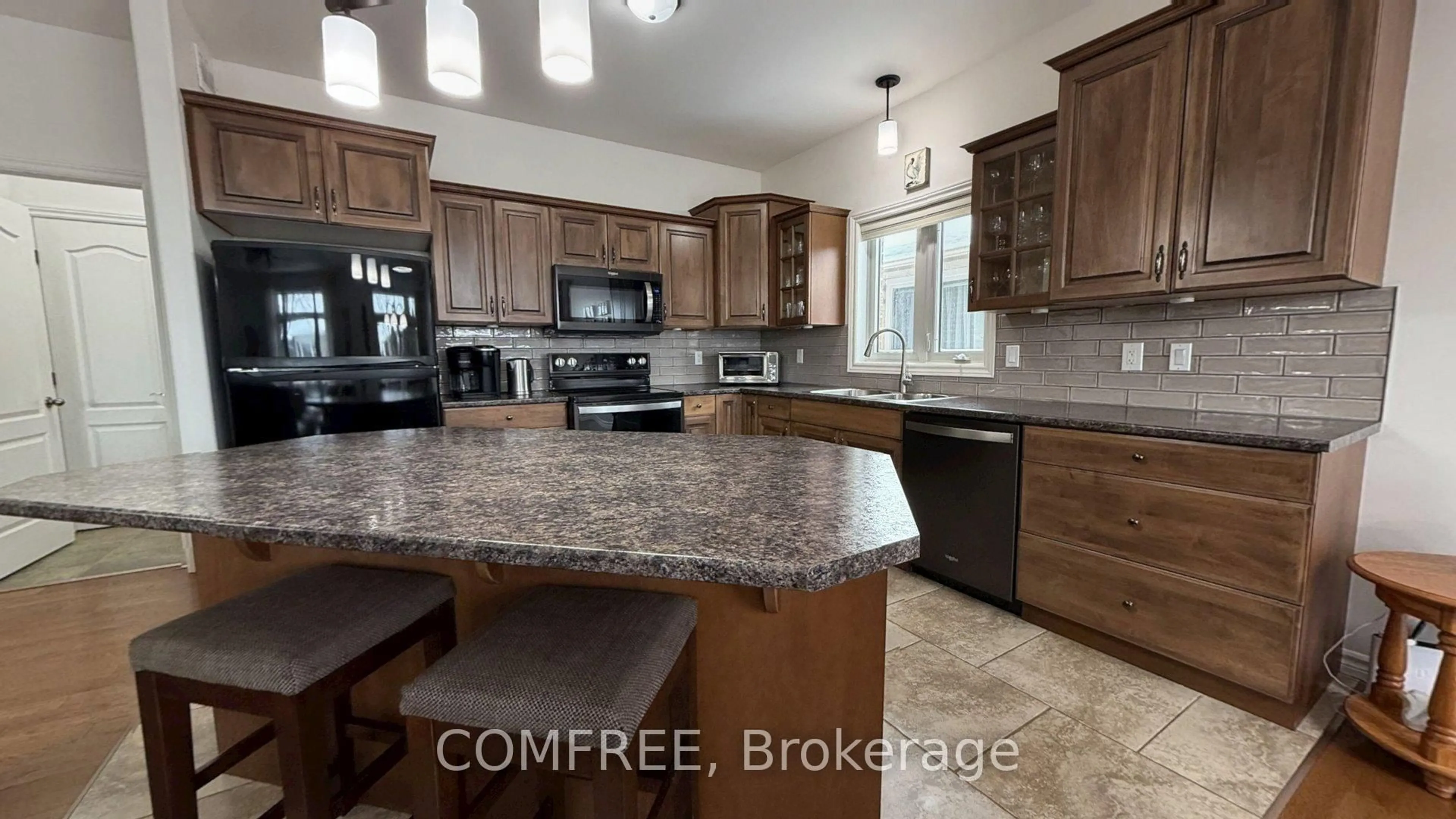 Open concept kitchen, ceramic/tile floor for 31 Essex Dr, Belleville Ontario K8N 0M9