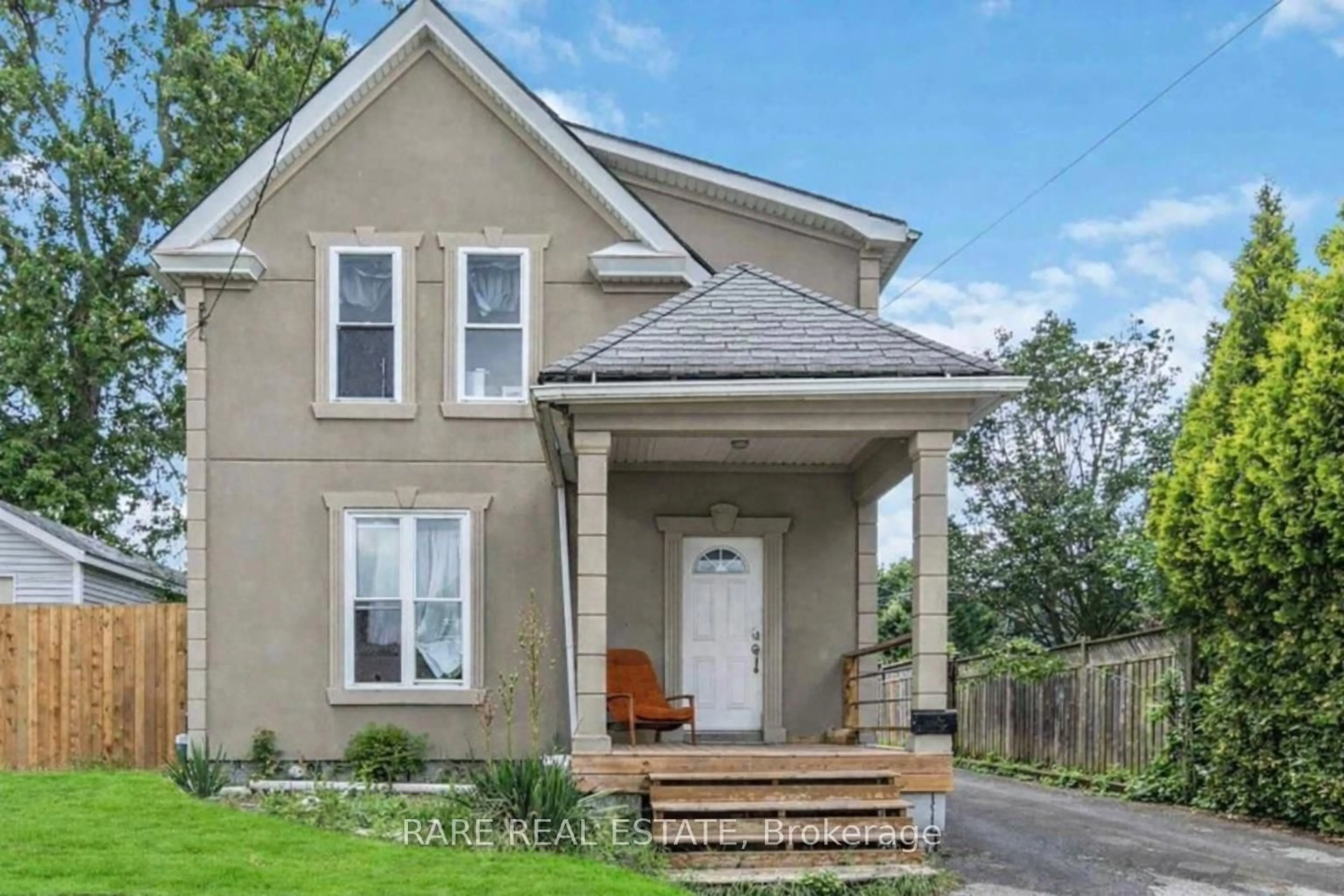 Home with vinyl exterior material, street for 4067 DRUMMOND Rd, Niagara Falls Ontario L2E 6C1