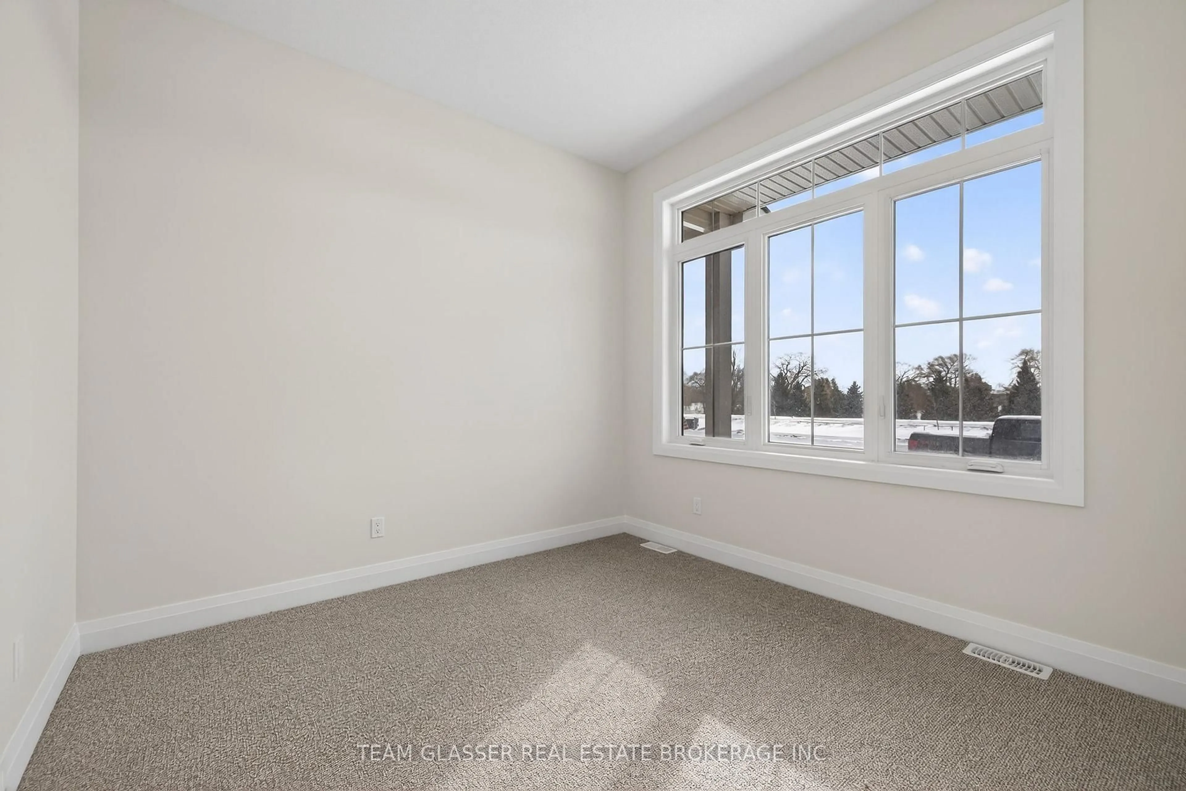 A pic of a room for 22 Dearing Dr, South Huron Ontario N0M 1T0