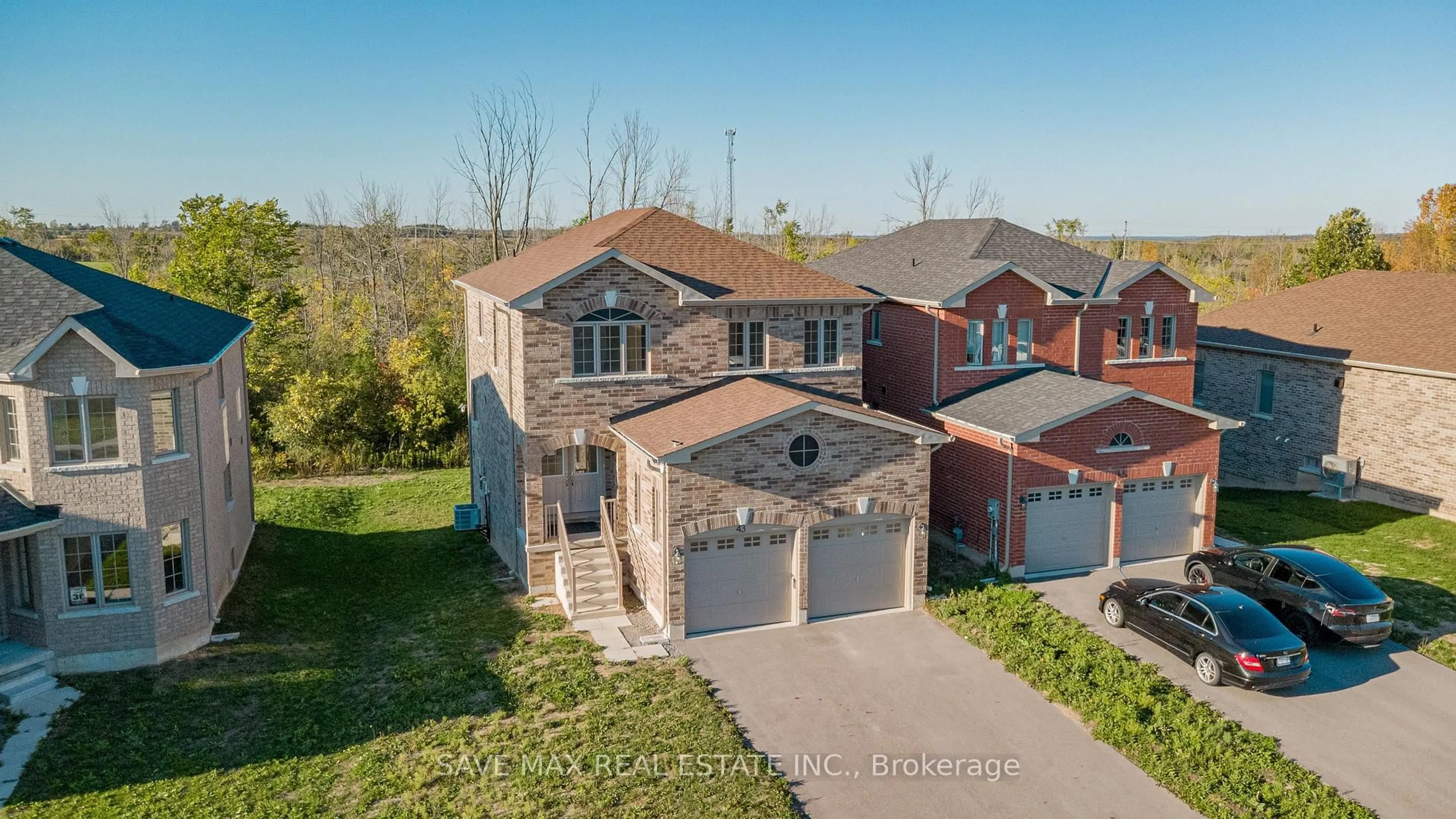 A pic from outside/outdoor area/front of a property/back of a property/a pic from drone, unknown for 43 Carew Blvd, Kawartha Lakes Ontario K9V 0P7