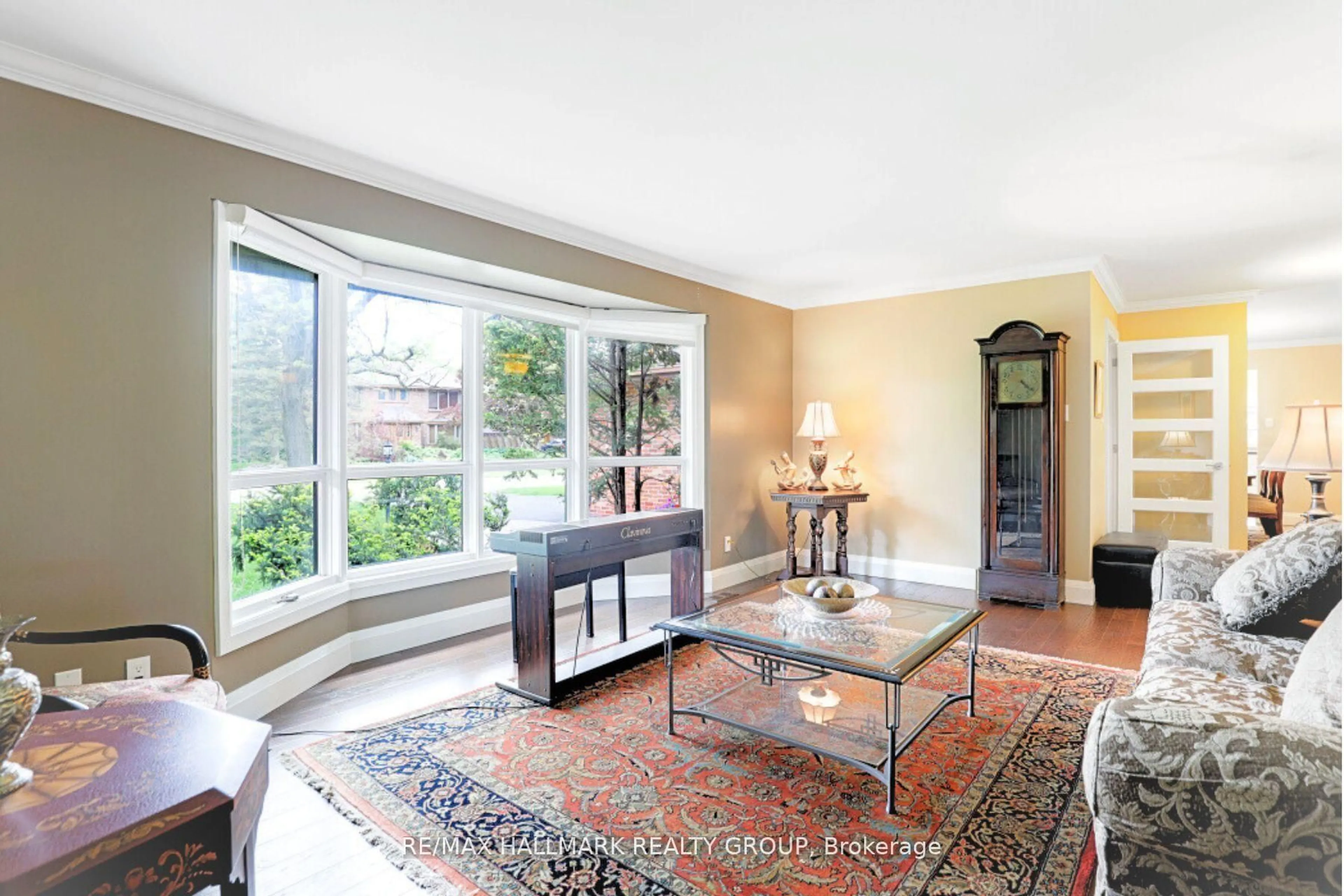 Living room with furniture, unknown for 4788 MASSEY Lane, Ottawa Ontario K1J 8W9