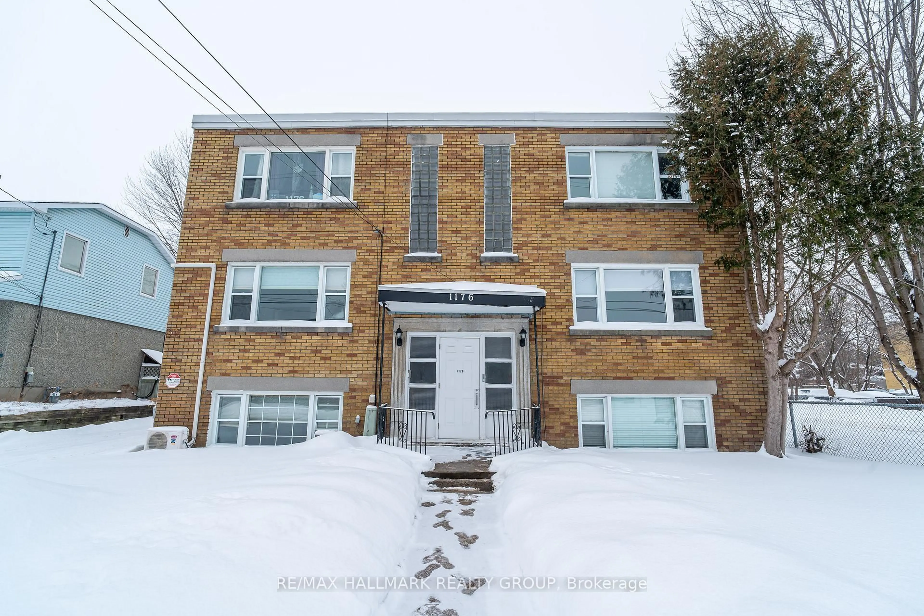 Unknown for 1176 Shillington Ave, Ottawa Ontario K1Z 7Z4