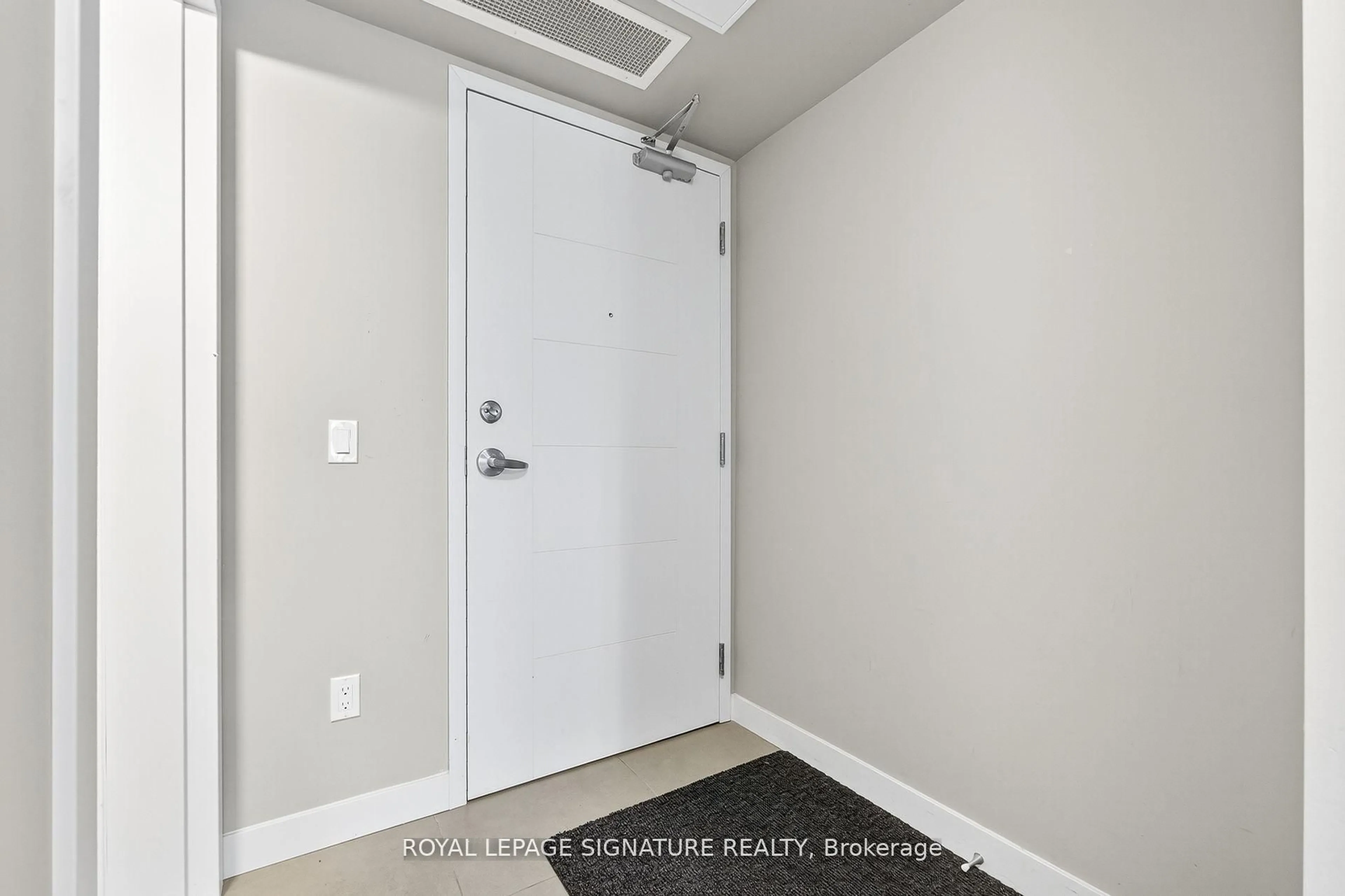 Indoor entryway for 308 Lester St #406, Waterloo Ontario N2L 0H9