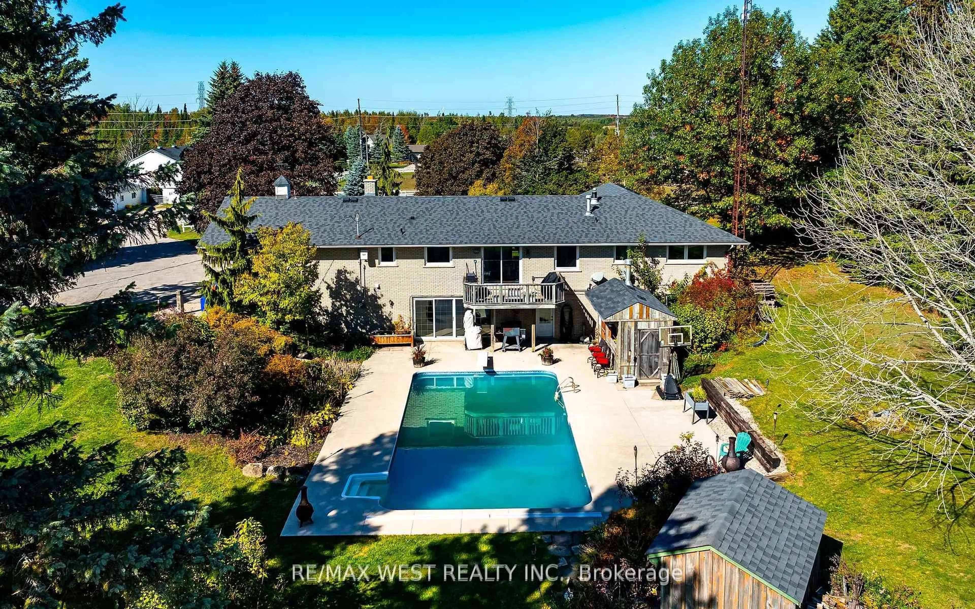 A pic from outside/outdoor area/front of a property/back of a property/a pic from drone, water/lake/river/ocean view for 246044 County Rd 16 Rd, Mono Ontario L9W 6K2