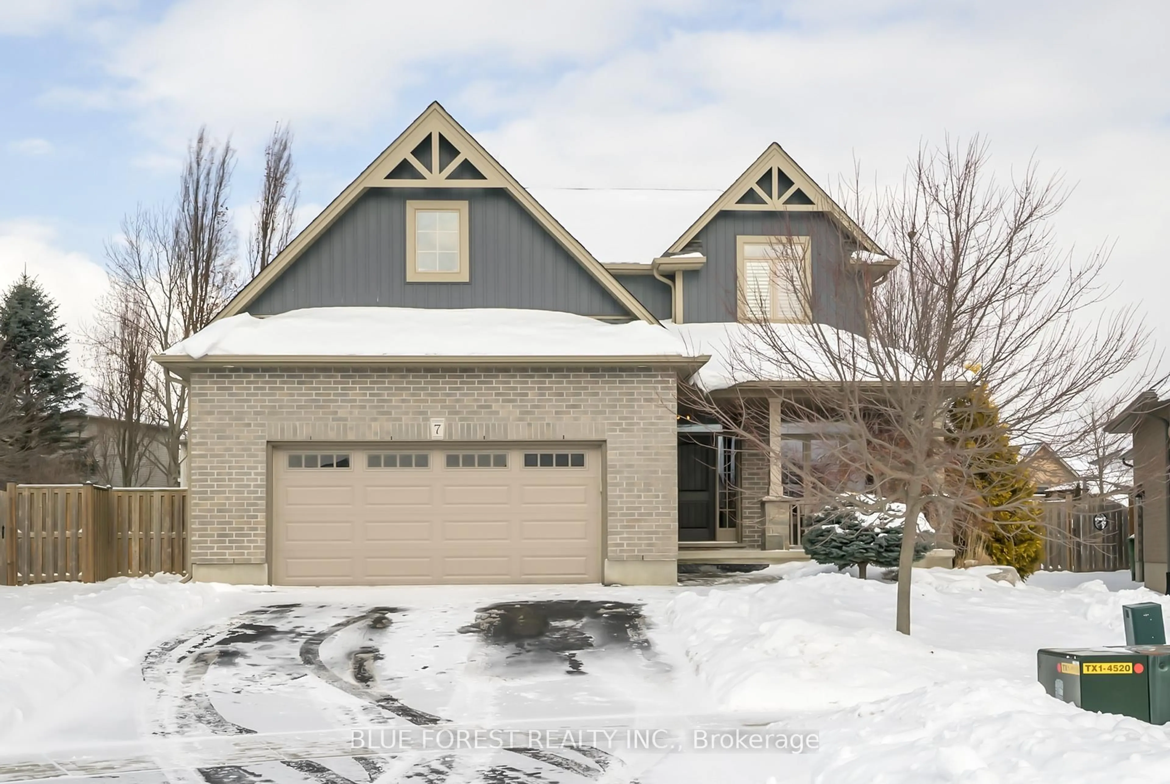 Home with brick exterior material, street for 7 St Andrews Dr, St. Thomas Ontario N5R 0G2