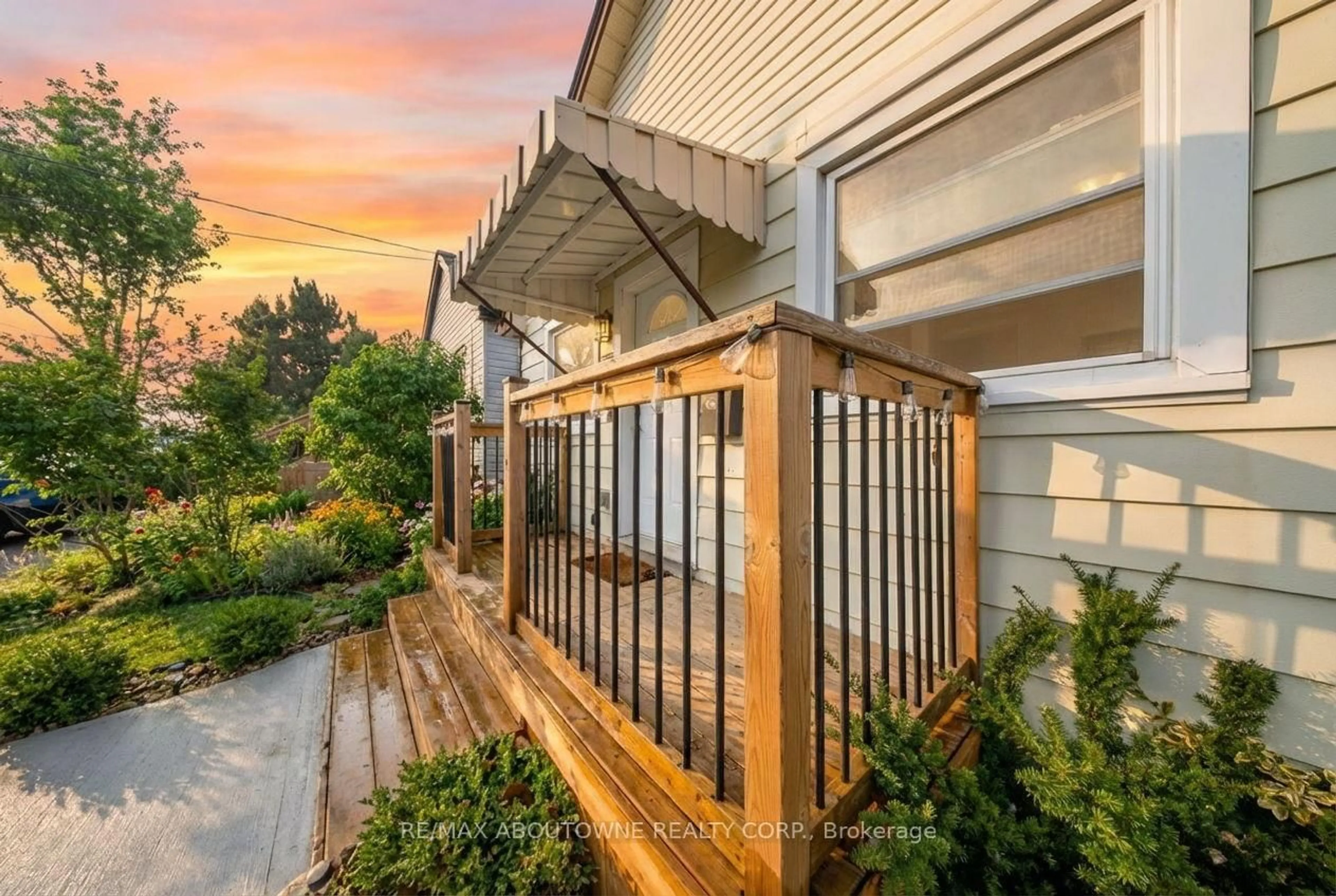 Unknown for 435 Waverly St, Hamilton Ontario L8H 6R5