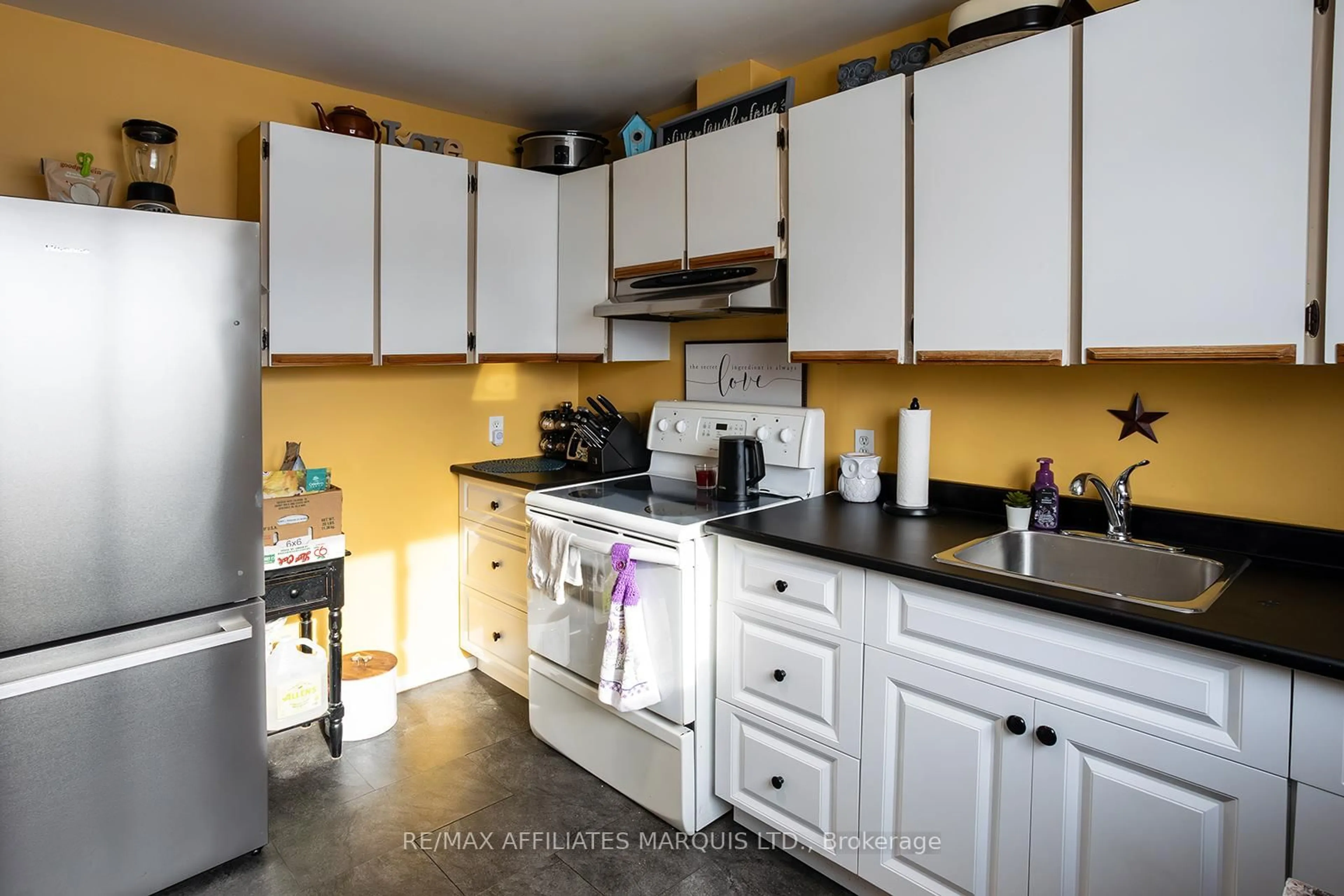 Standard kitchen, unknown for 52 Carraway Cres, South Dundas Ontario K0C 1X0