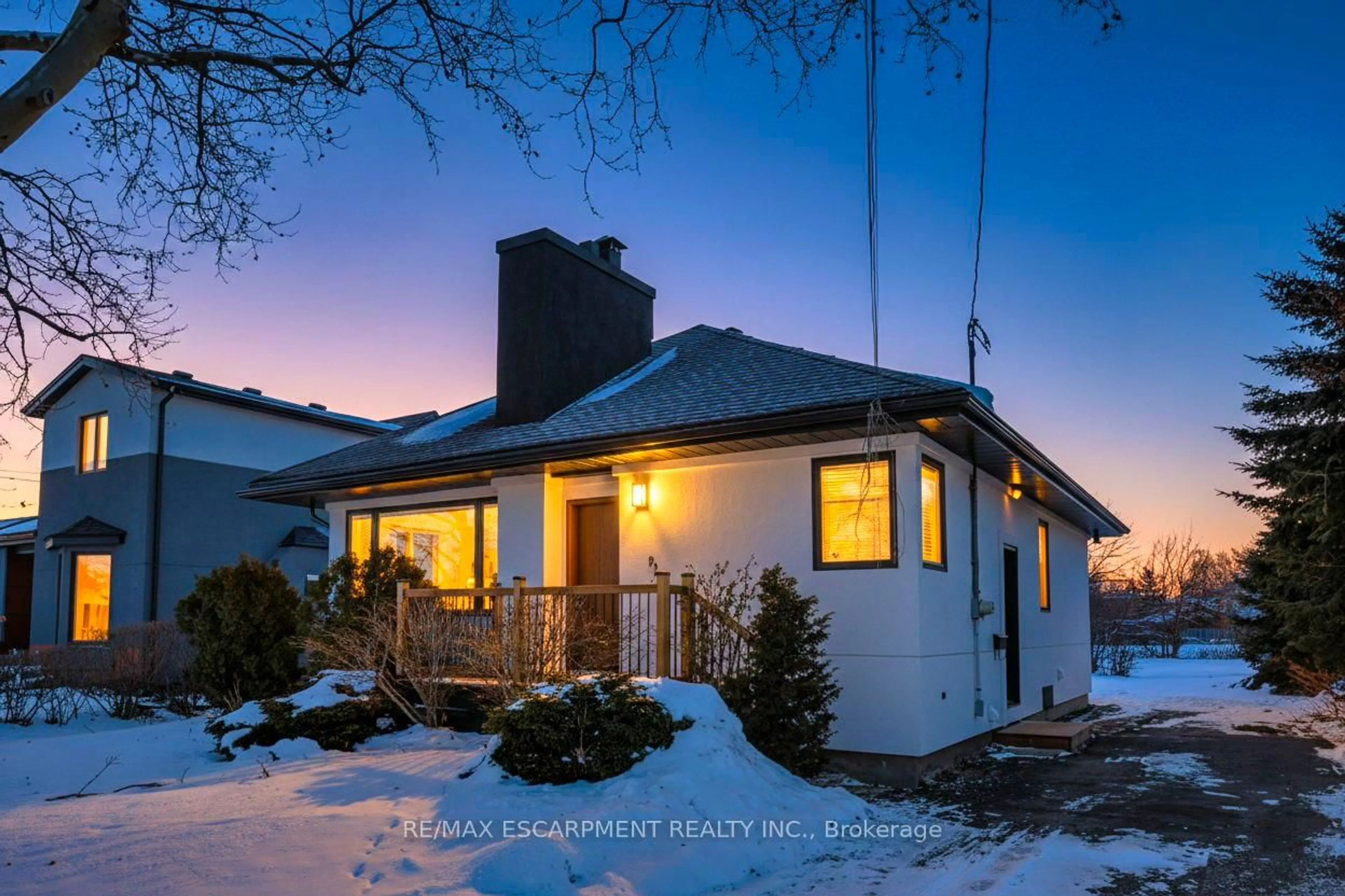 Unknown for 10 Norwich Rd, Hamilton Ontario L8E 1Z6