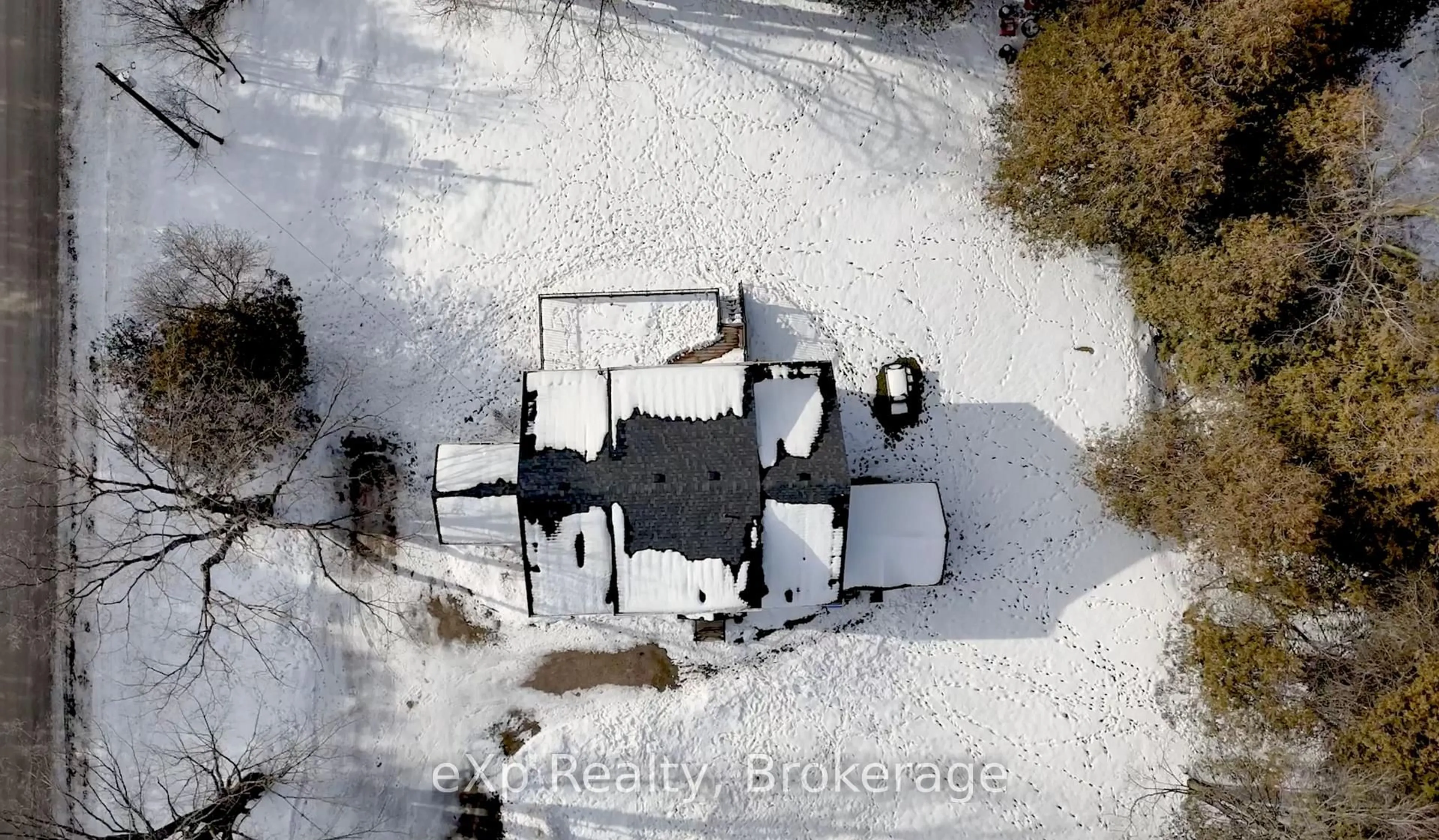 A pic from outside/outdoor area/front of a property/back of a property/a pic from drone, street for 39626 GLENANNON ROAD, Morris Turnberry Ontario N0G 2W0