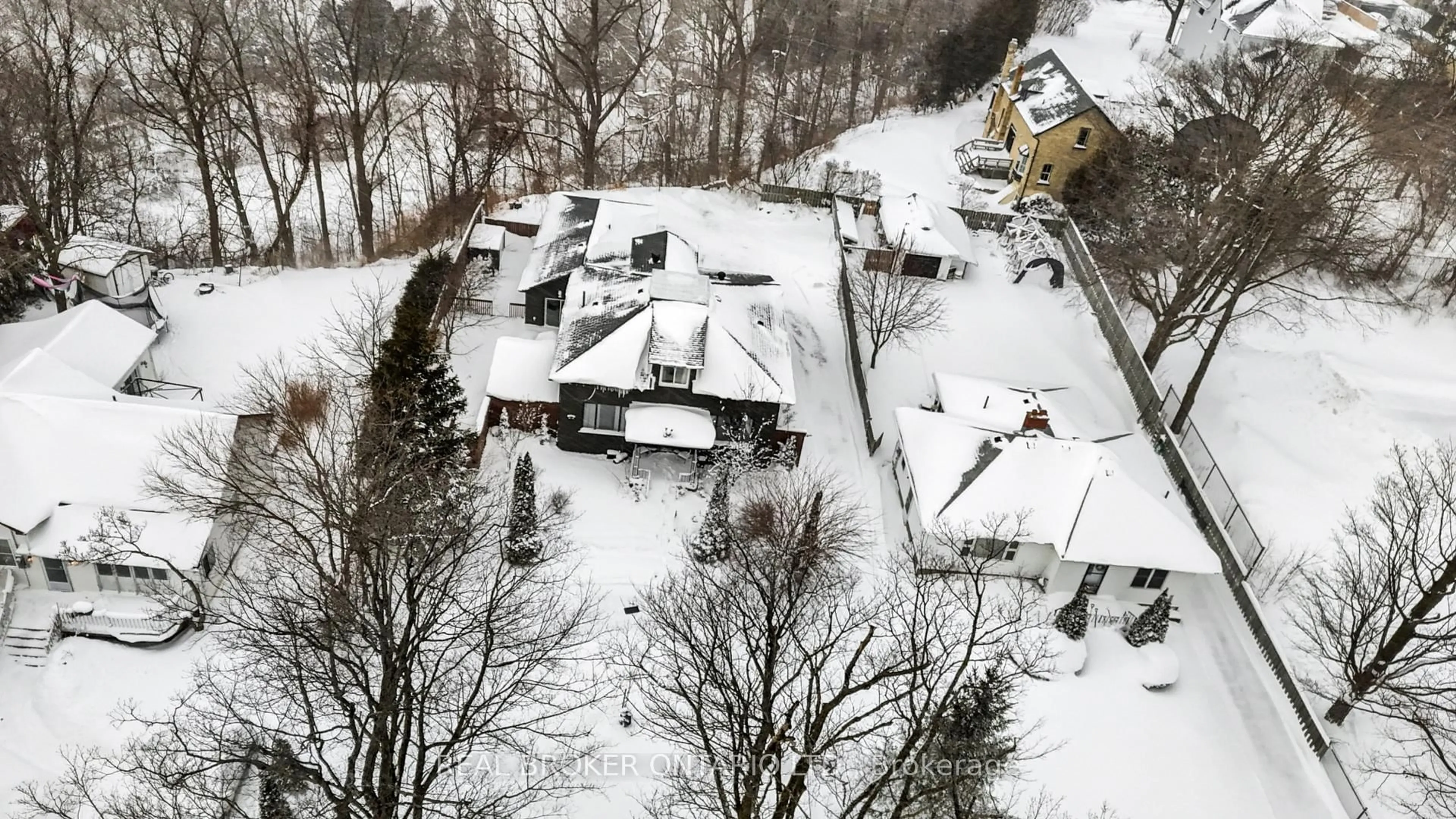 A pic from outside/outdoor area/front of a property/back of a property/a pic from drone, street for 664 Olde Victoria St, Kincardine Ontario N2Z 2A5