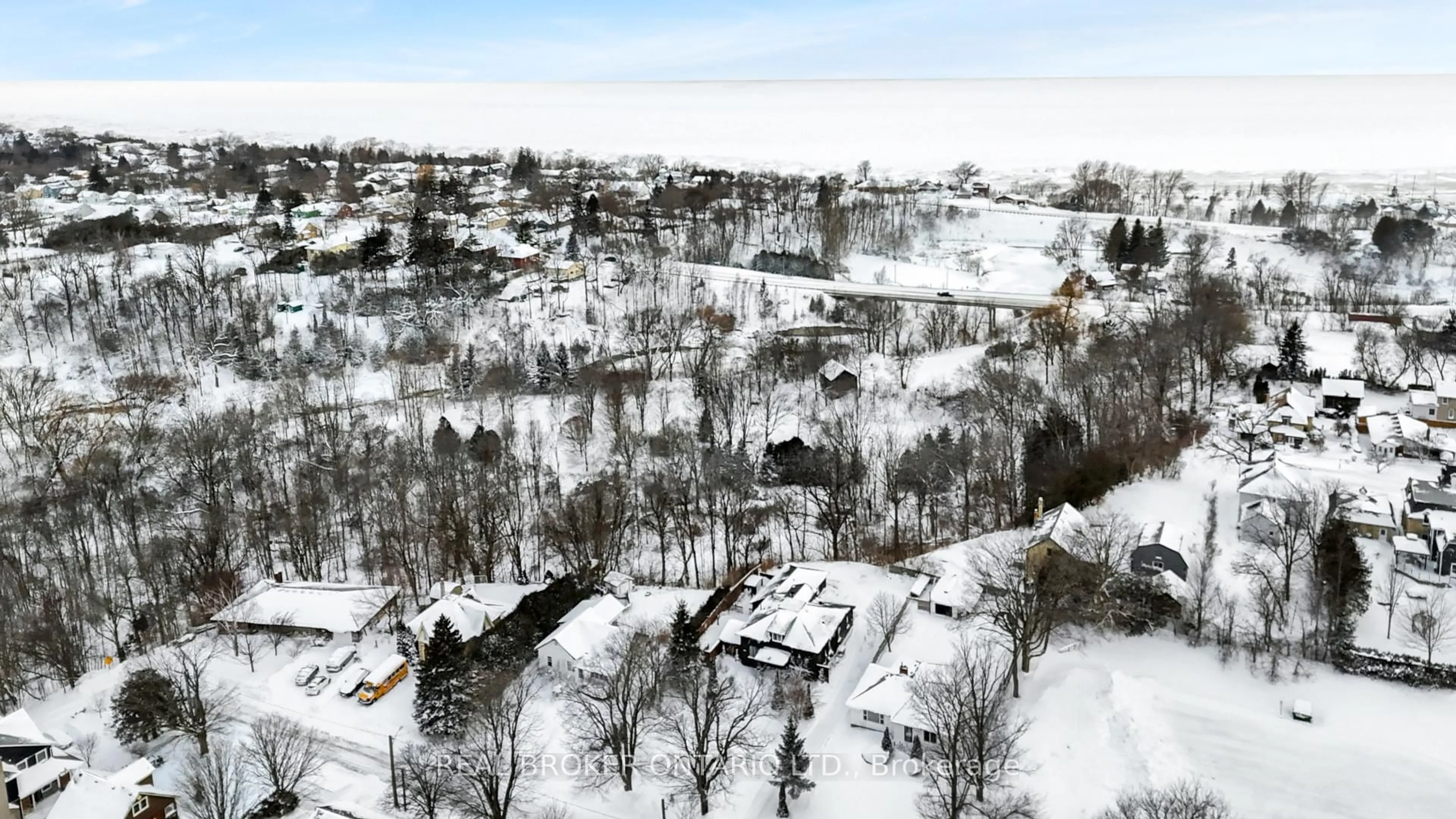 A pic from outside/outdoor area/front of a property/back of a property/a pic from drone, street for 664 Olde Victoria St, Kincardine Ontario N2Z 2A5