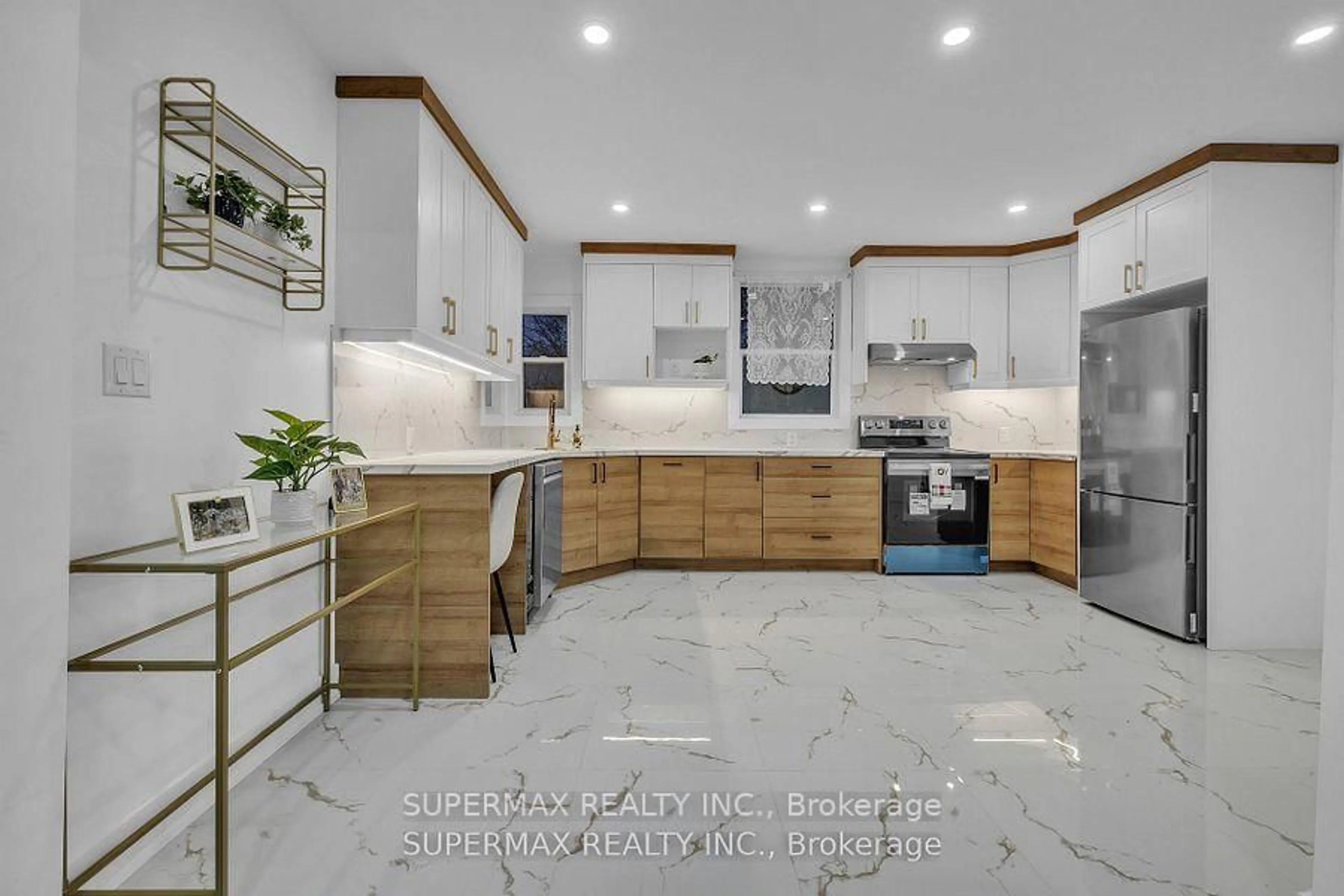 Contemporary kitchen, ceramic/tile floor for 94 Hiawatha St, St. Thomas Ontario N5P 2T7