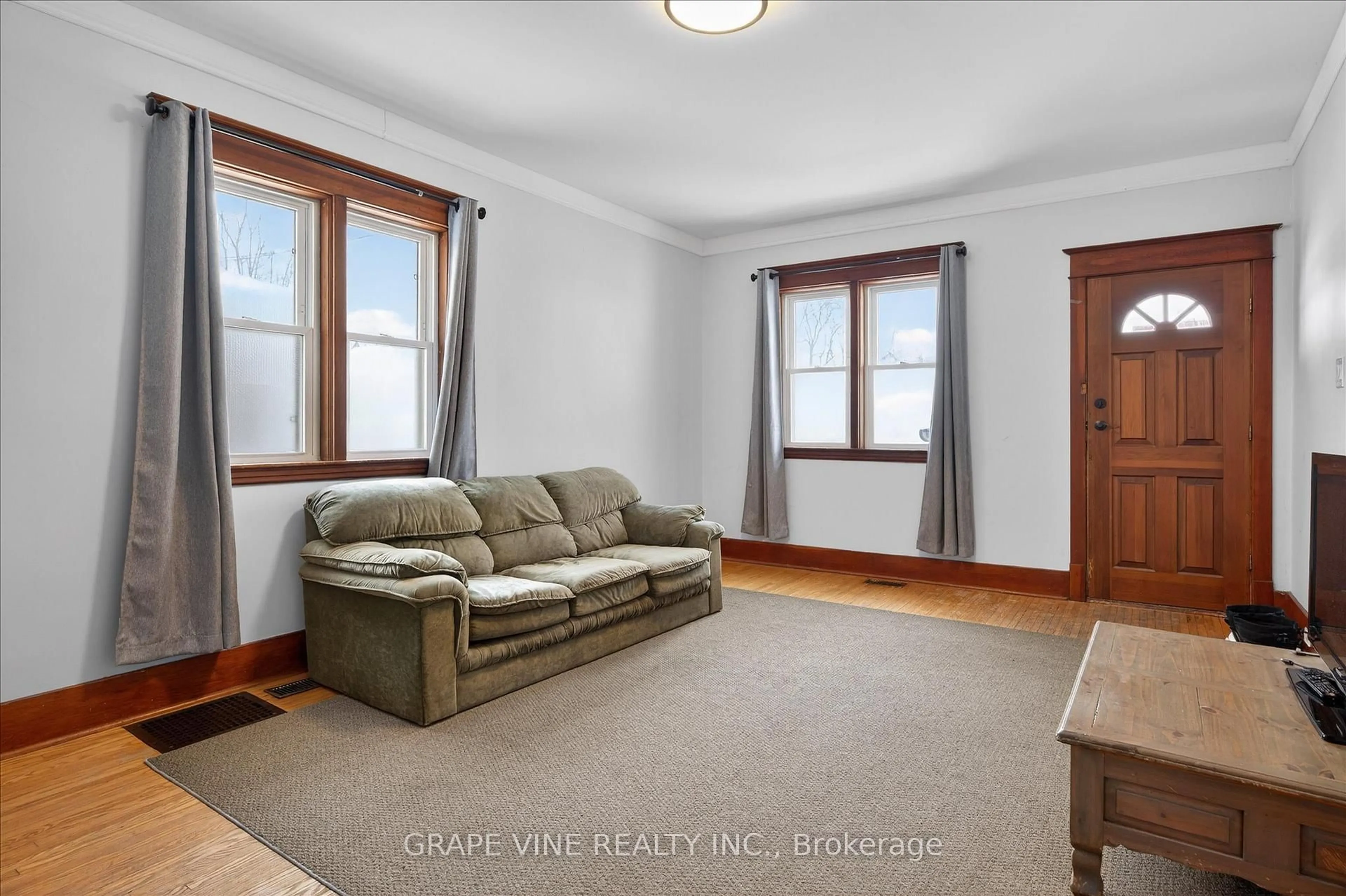 Living room with furniture, unknown for 276 McGill Street St, Peterborough Ontario K9J 1W5