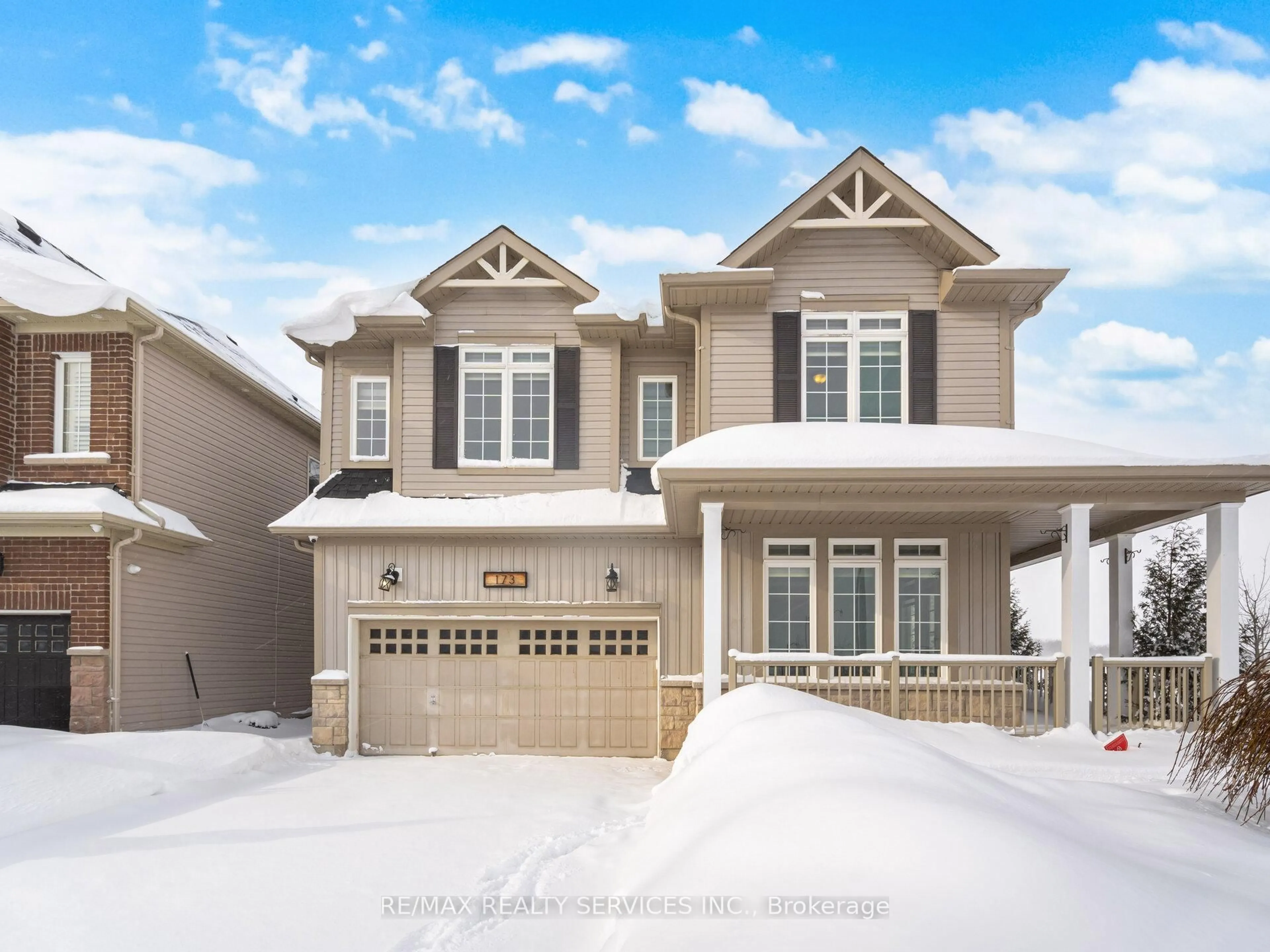 Home with vinyl exterior material, street for 173 Johnson Dr, Shelburne Ontario L9V 3V8