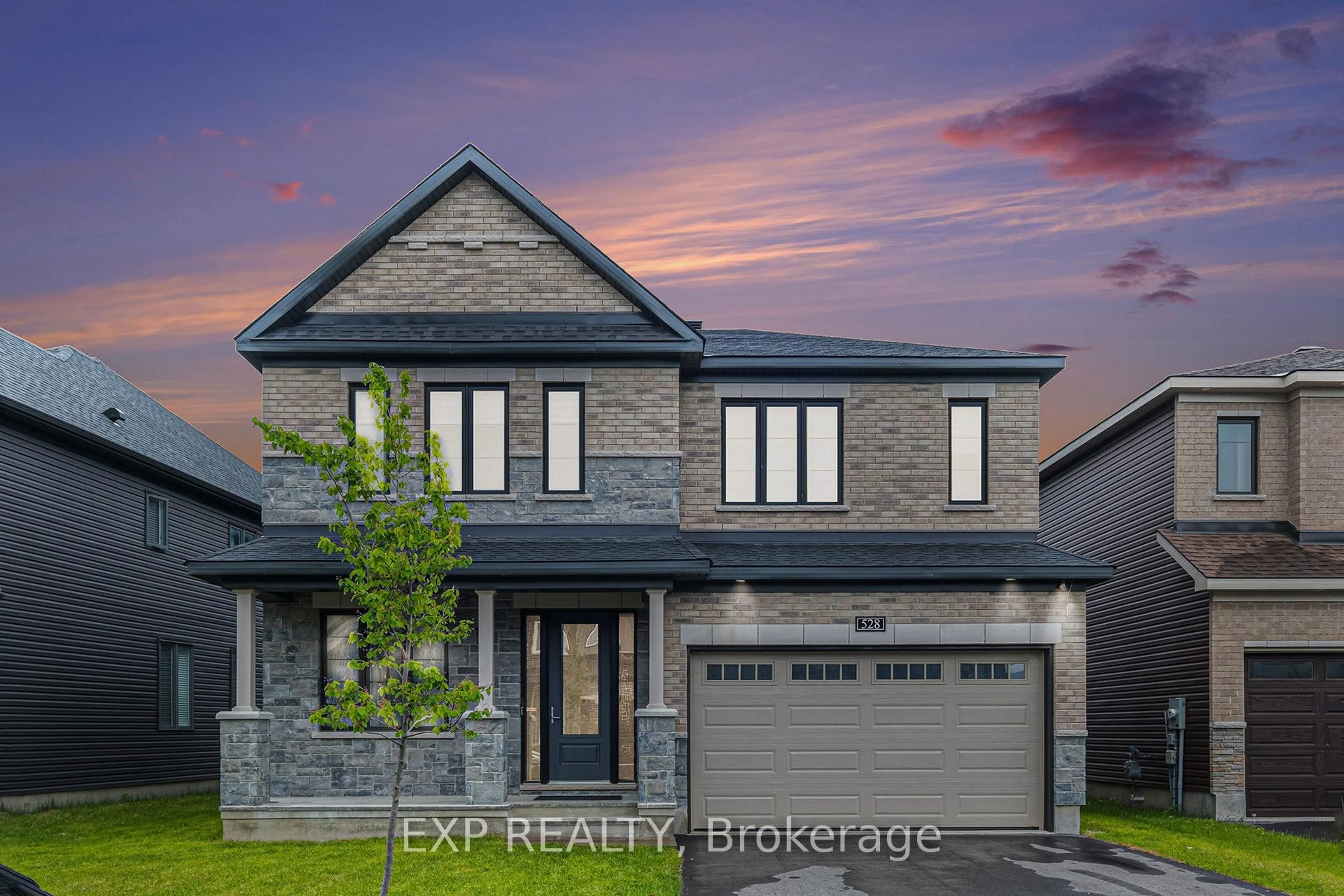 Home with brick exterior material, street for 528 Anchor Circ, Ottawa Ontario K4M 0X5