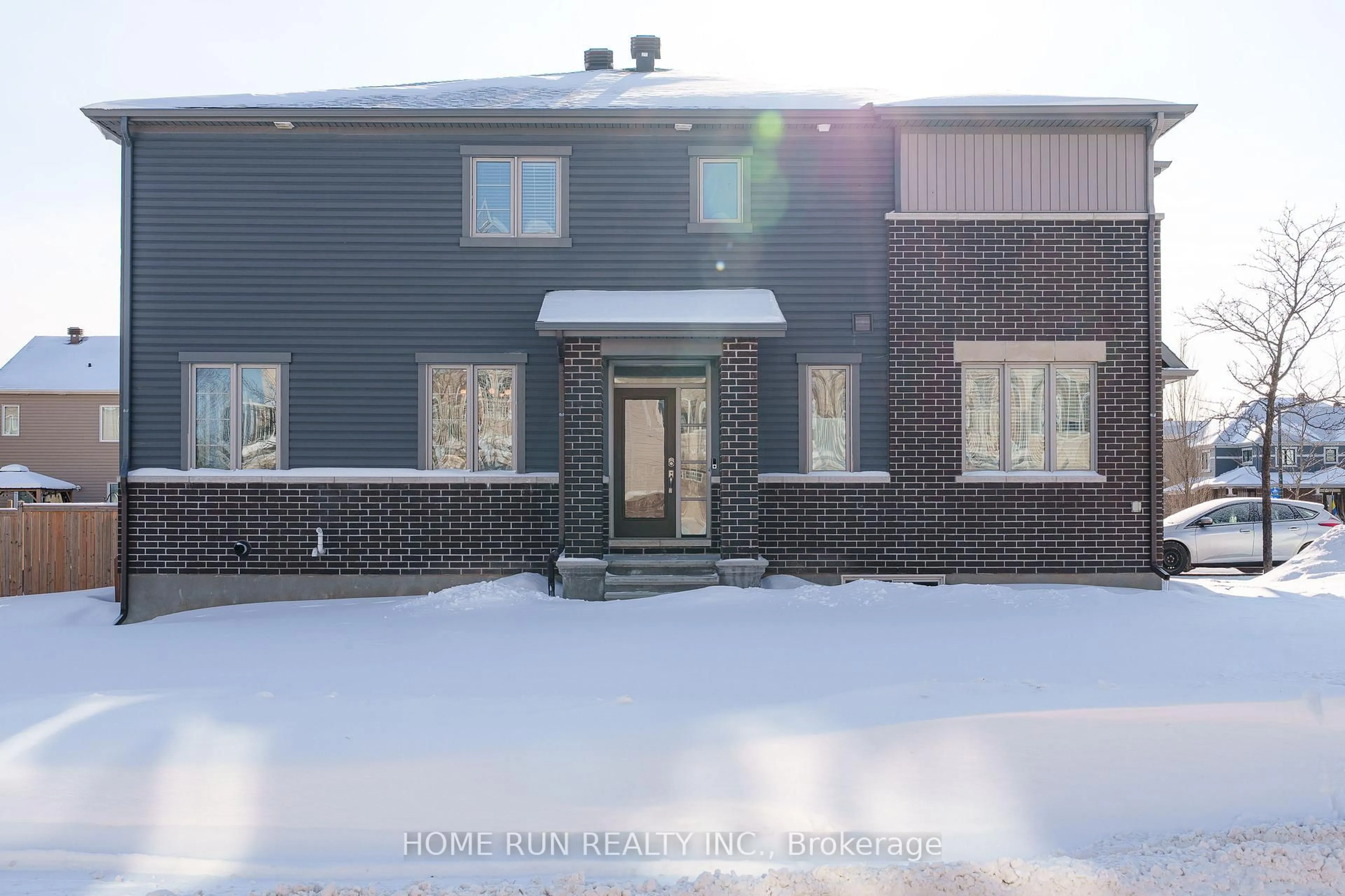 Home with brick exterior material, unknown for 531 Lilith St, Ottawa Ontario K2J 6M1