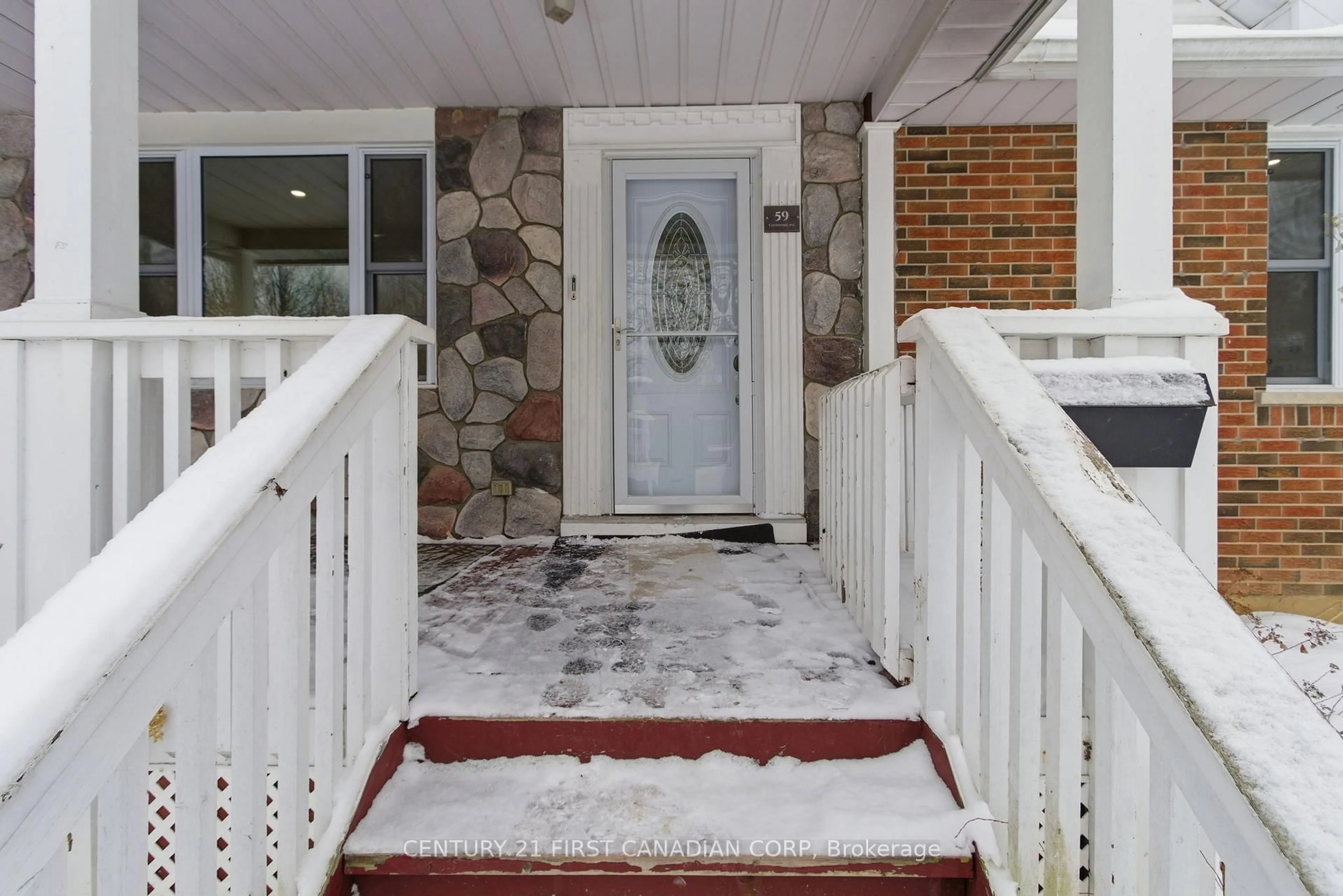 Indoor entryway for 59 Cliftonvale Ave, London South Ontario N6J 1J7