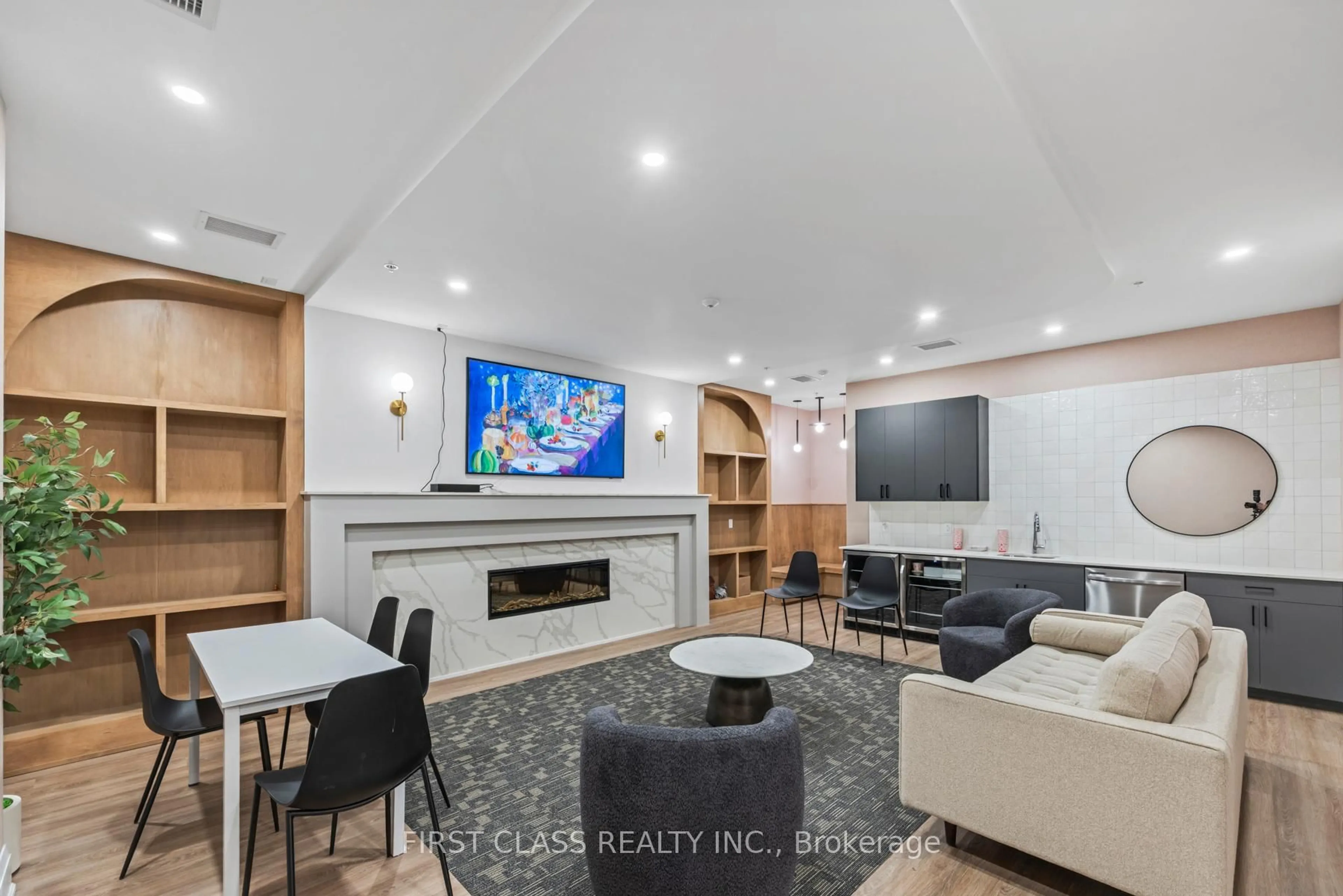 Home theater for 223 Princess St #403, Kingston Ontario K7L 1B3