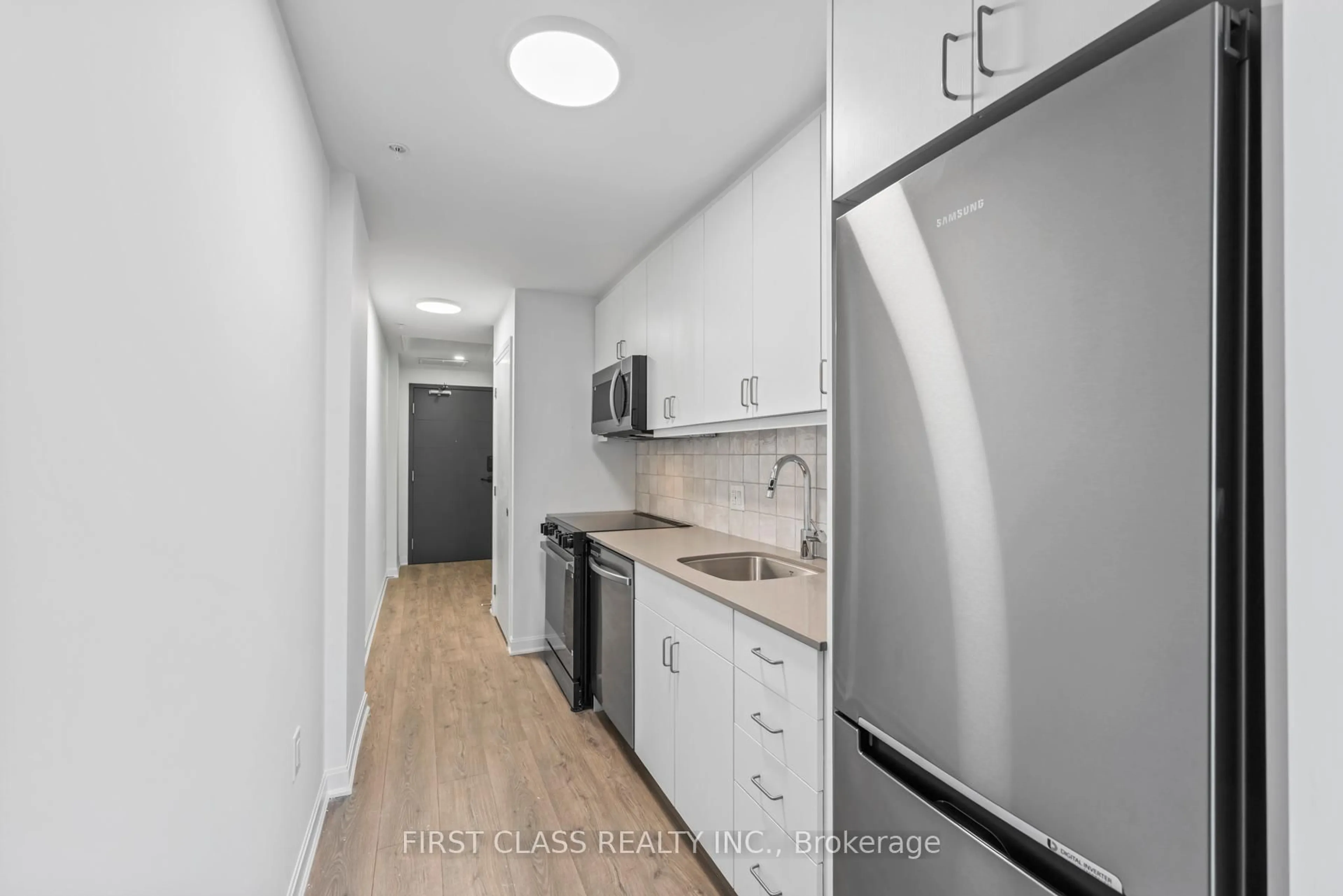 Standard kitchen, unknown for 223 Princess St #403, Kingston Ontario K7L 1B3