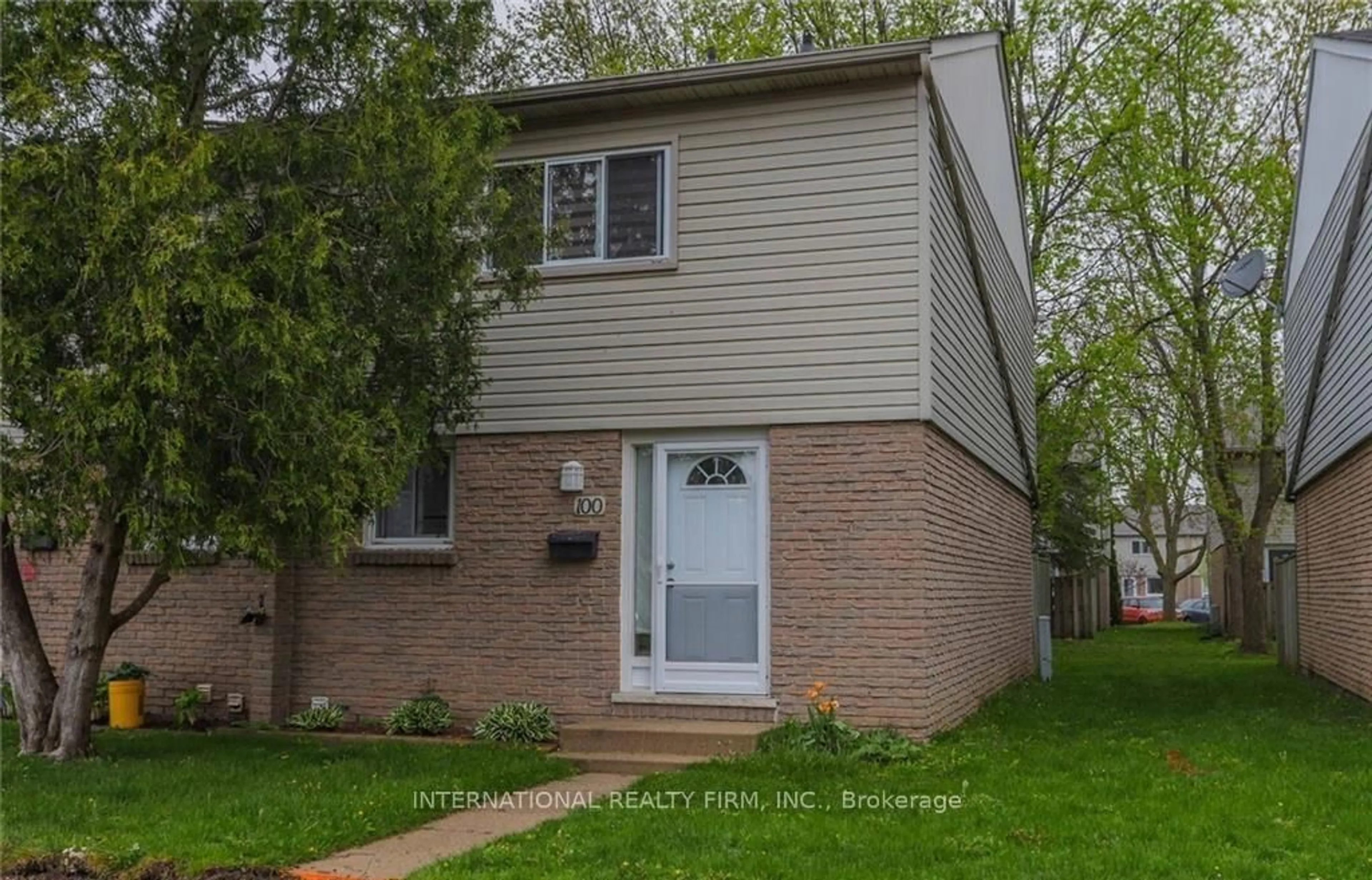 Home with vinyl exterior material, street for 1775 Culver Dr #100, London East Ontario N5V 3H6