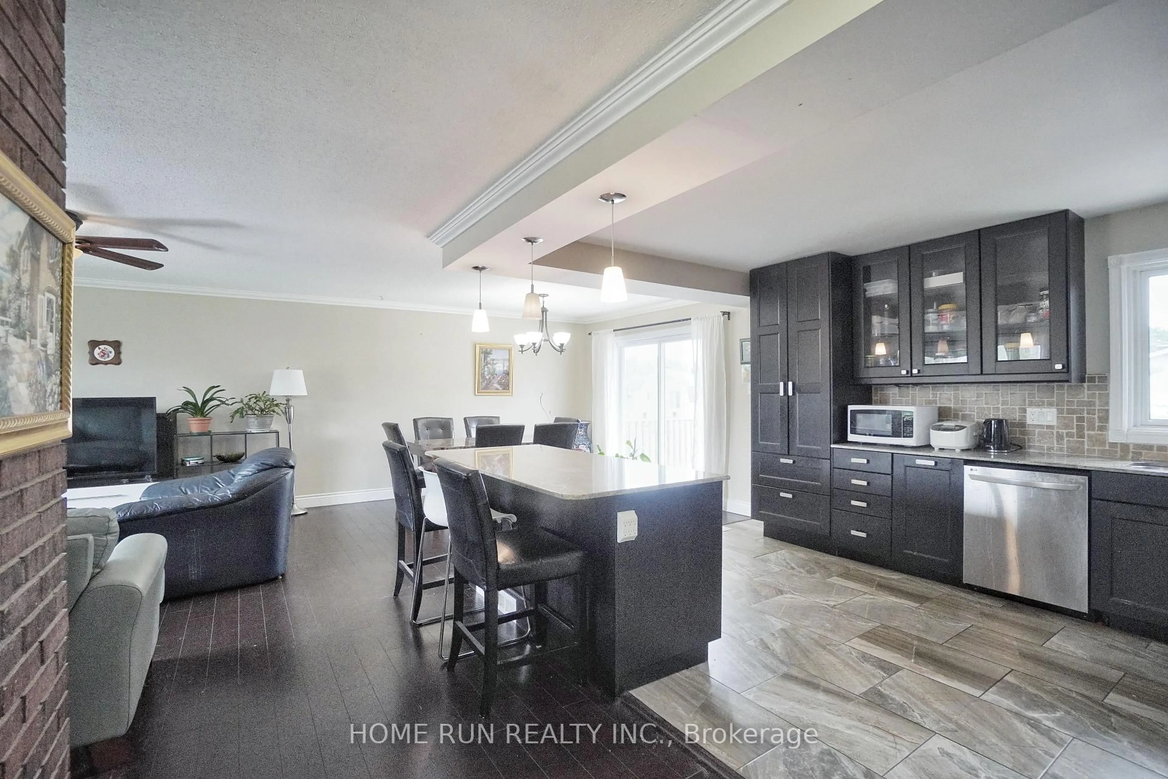 Open concept kitchen, unknown for 1104 Plante Dr, Ottawa Ontario K1V 9E7