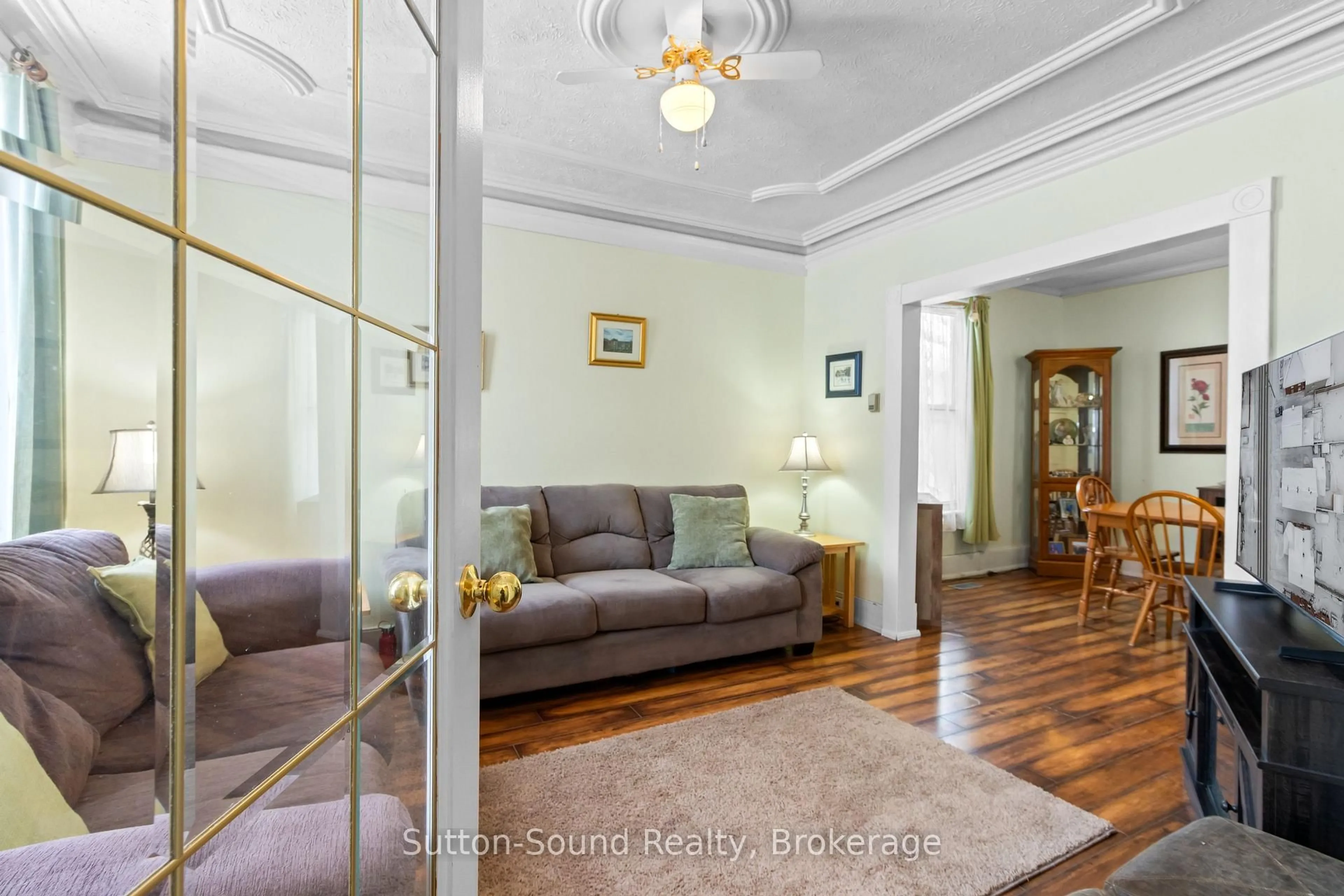 Living room with furniture, unknown for 269 6th St, Owen Sound Ontario N4K 1E8