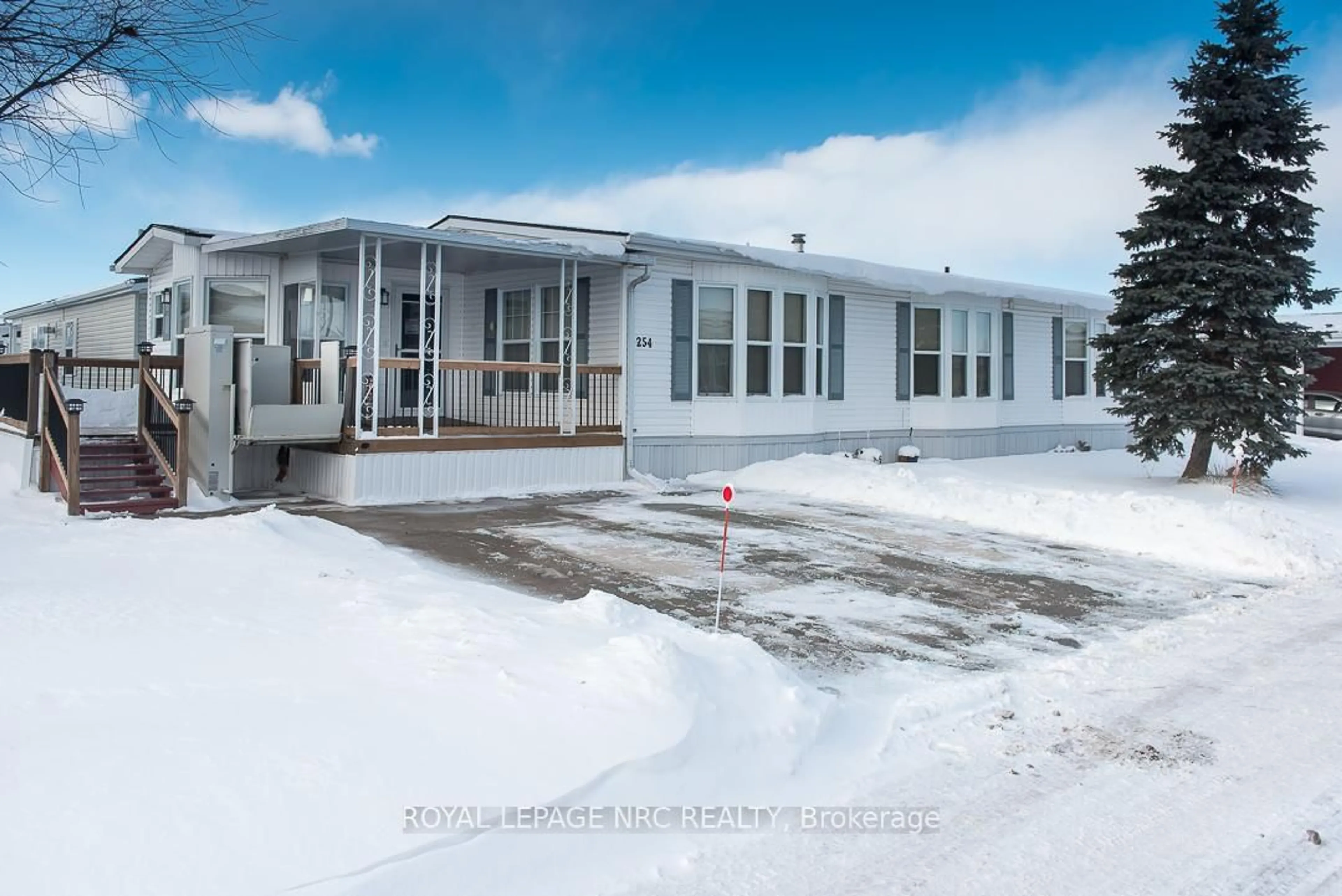 Home with vinyl exterior material, street for 3033 Townline Rd #254, Fort Erie Ontario L0S 1S1