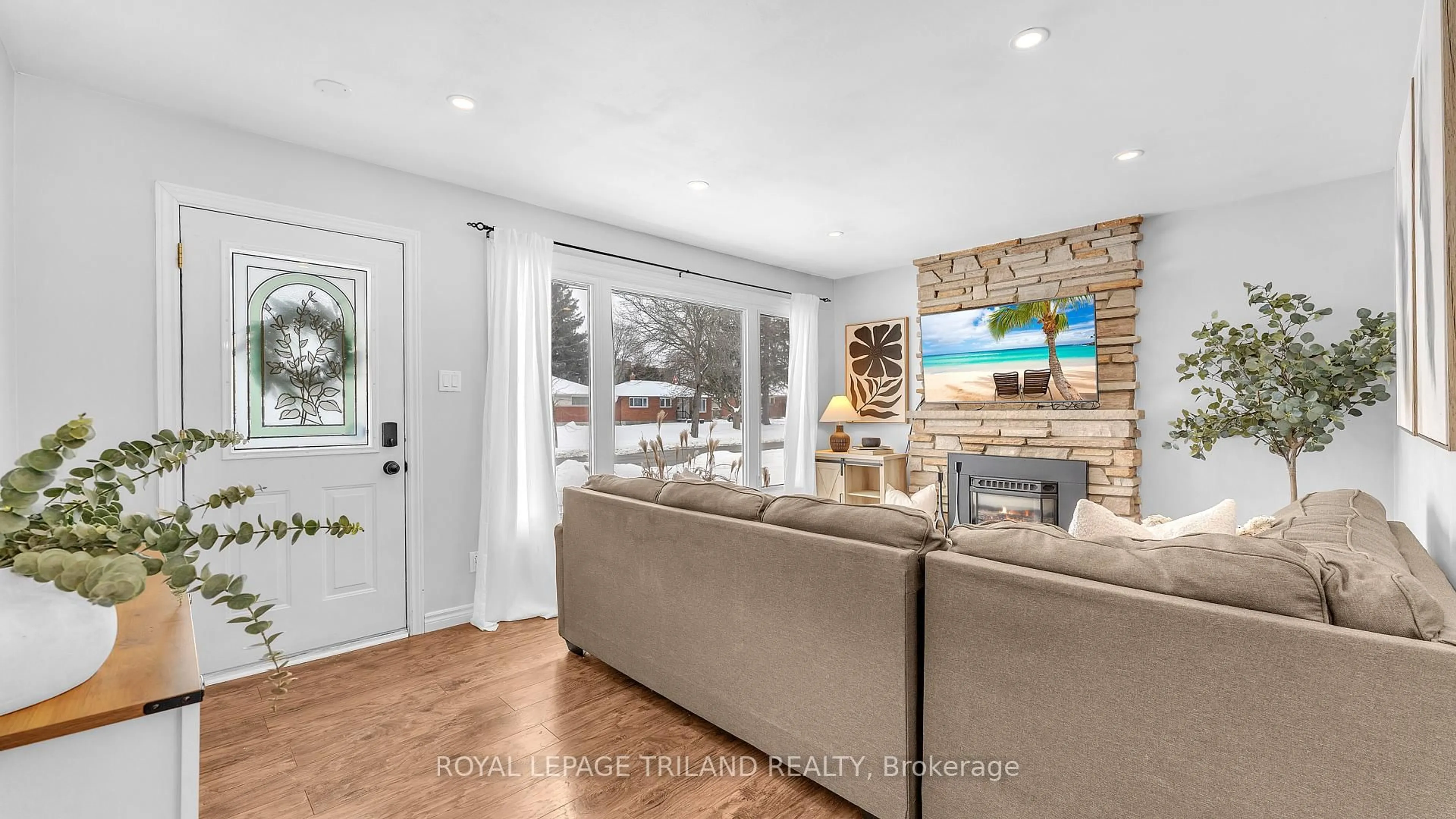 Living room with furniture, unknown for 238 McNay St, London East Ontario N5Y 1L4