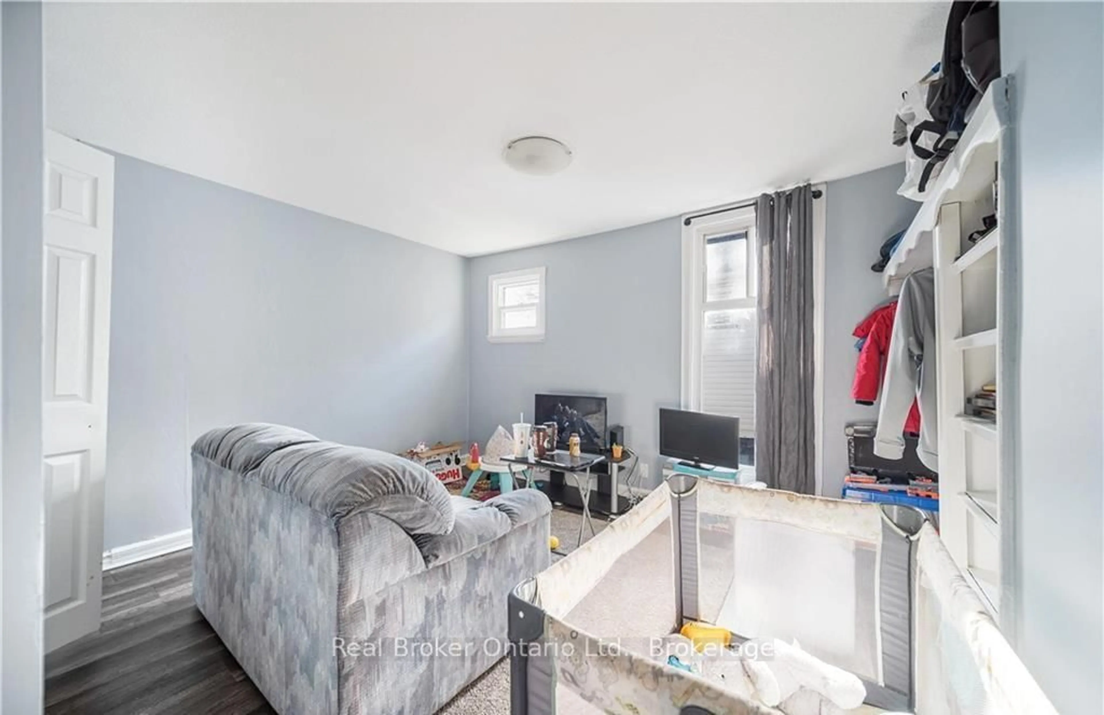 Unknown for 473 Colborne St, Brantford Ontario N3S 3N9