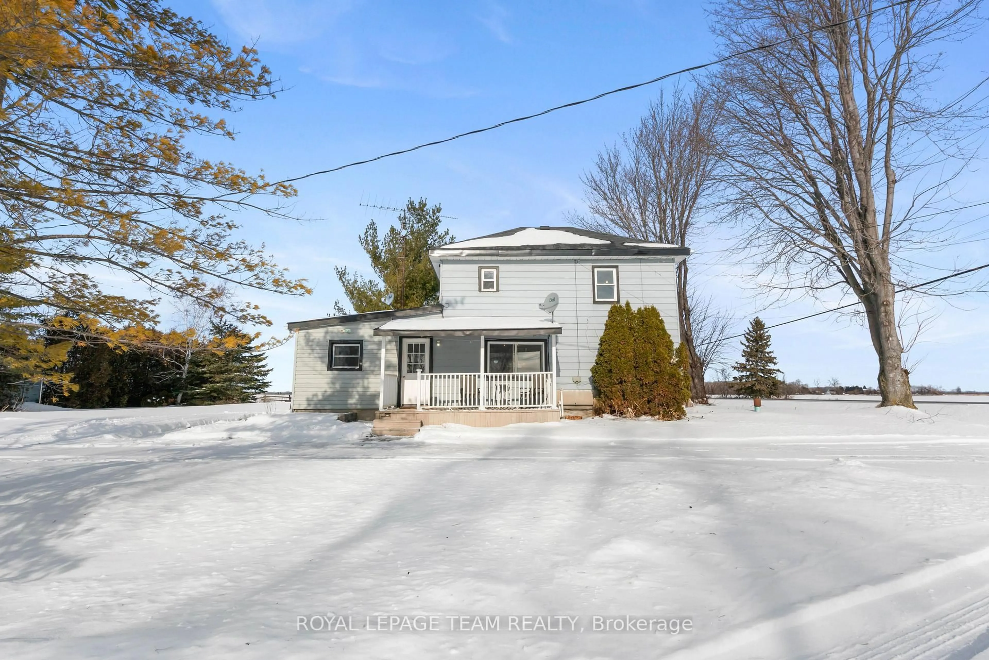 A pic from outside/outdoor area/front of a property/back of a property/a pic from drone, street for 3314 County Road 12 Rd, North Stormont Ontario K0C 1K0