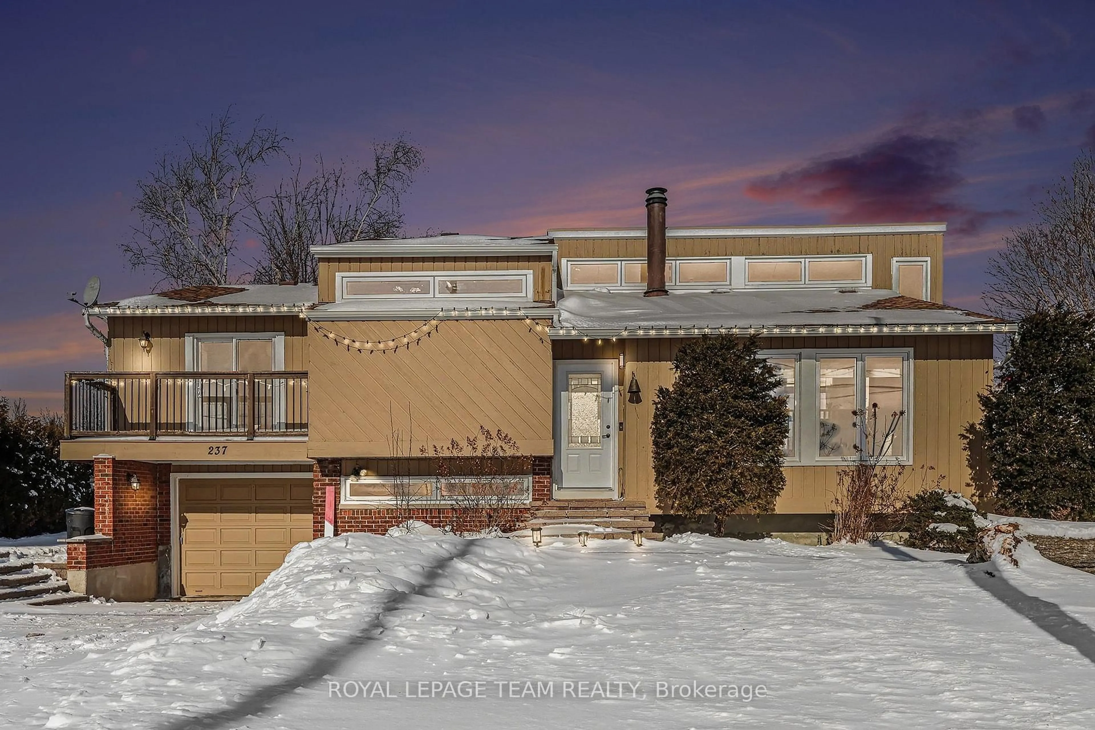 Unknown for 237 Queen West St, North Dundas Ontario K0C 1H0